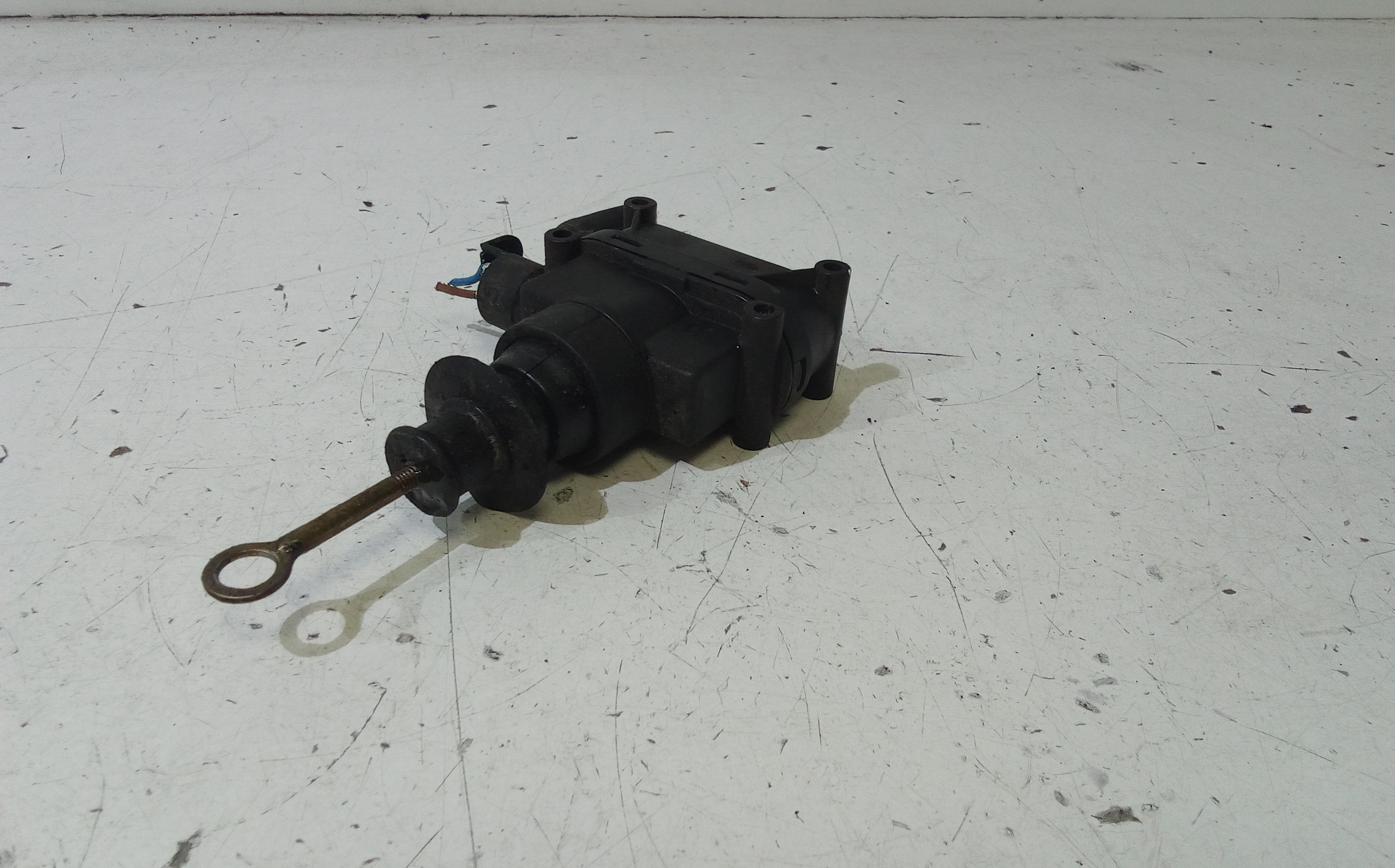 Serratura Anteriore Sinistra per Mercedes Classe E W124 (1993 - 1997)