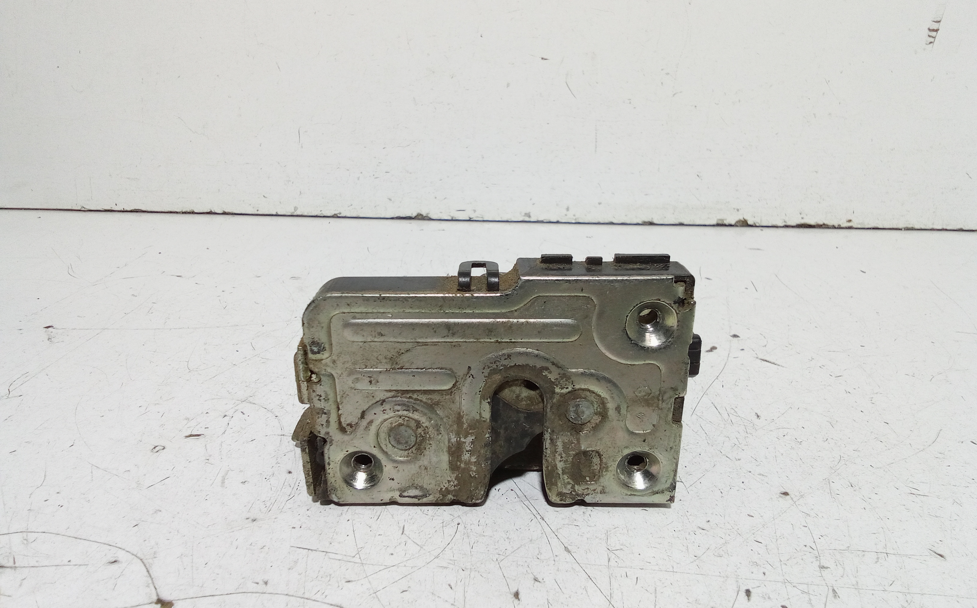 Serratura Anteriore Destra per Dacia Logan 1 Serie (2004 - 2008)