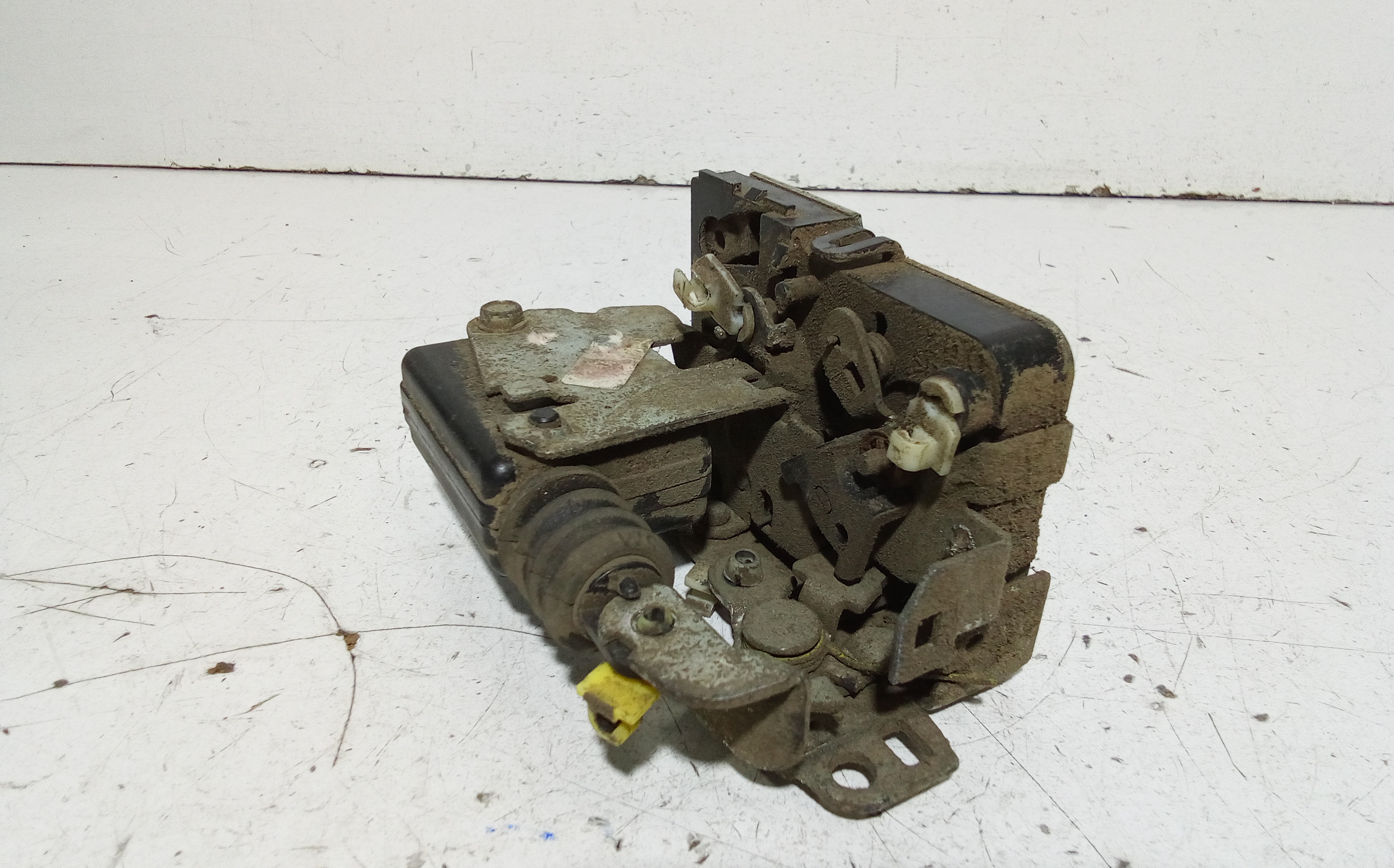 Serratura Anteriore Destra per Dacia Logan 1 Serie (2004 - 2008)