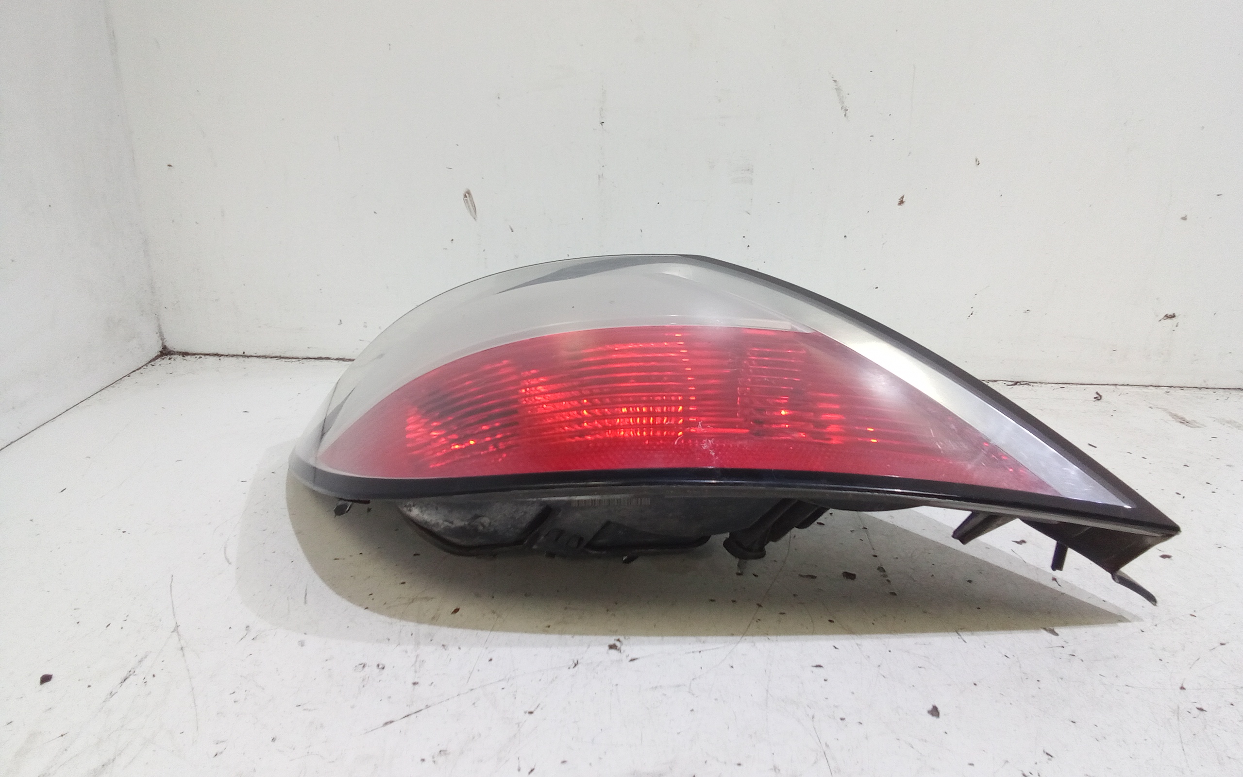 Stop fanale Posteriore sinistro lato Guida per Opel Astra H Berlina (2004 - 2007)