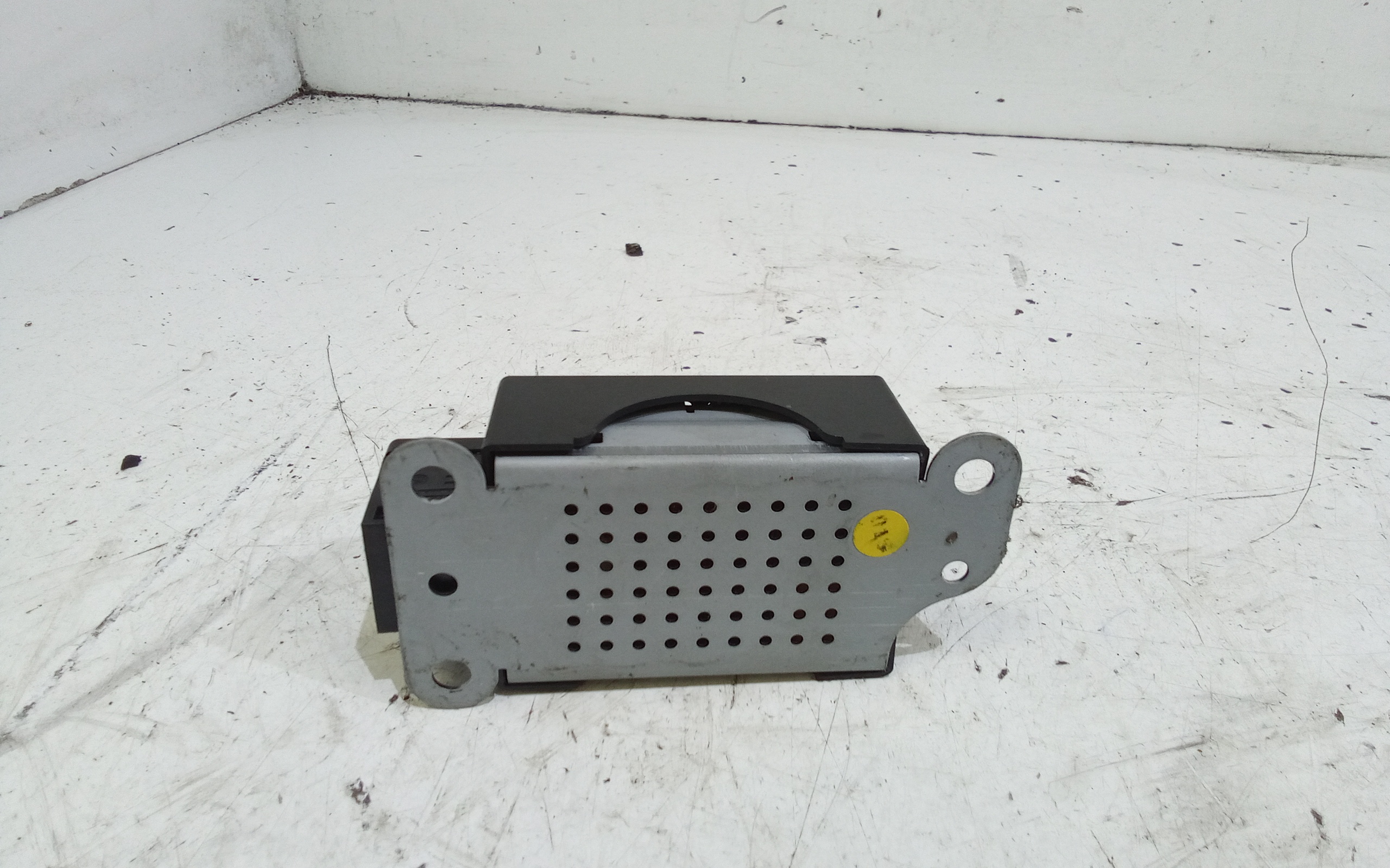 Amplificatore Antenna per Volkswagen Golf 5 Plus (04>08)