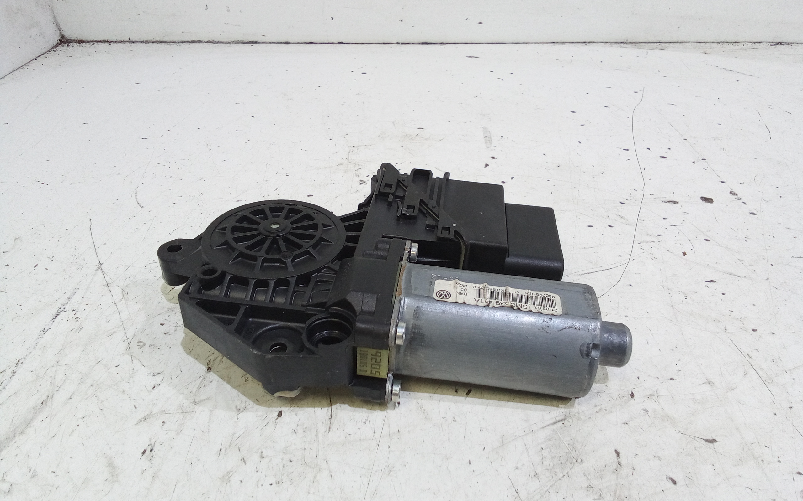 Motorino Alzavetro posteriore Sinistro per Volkswagen Golf 5 Plus (04>08)