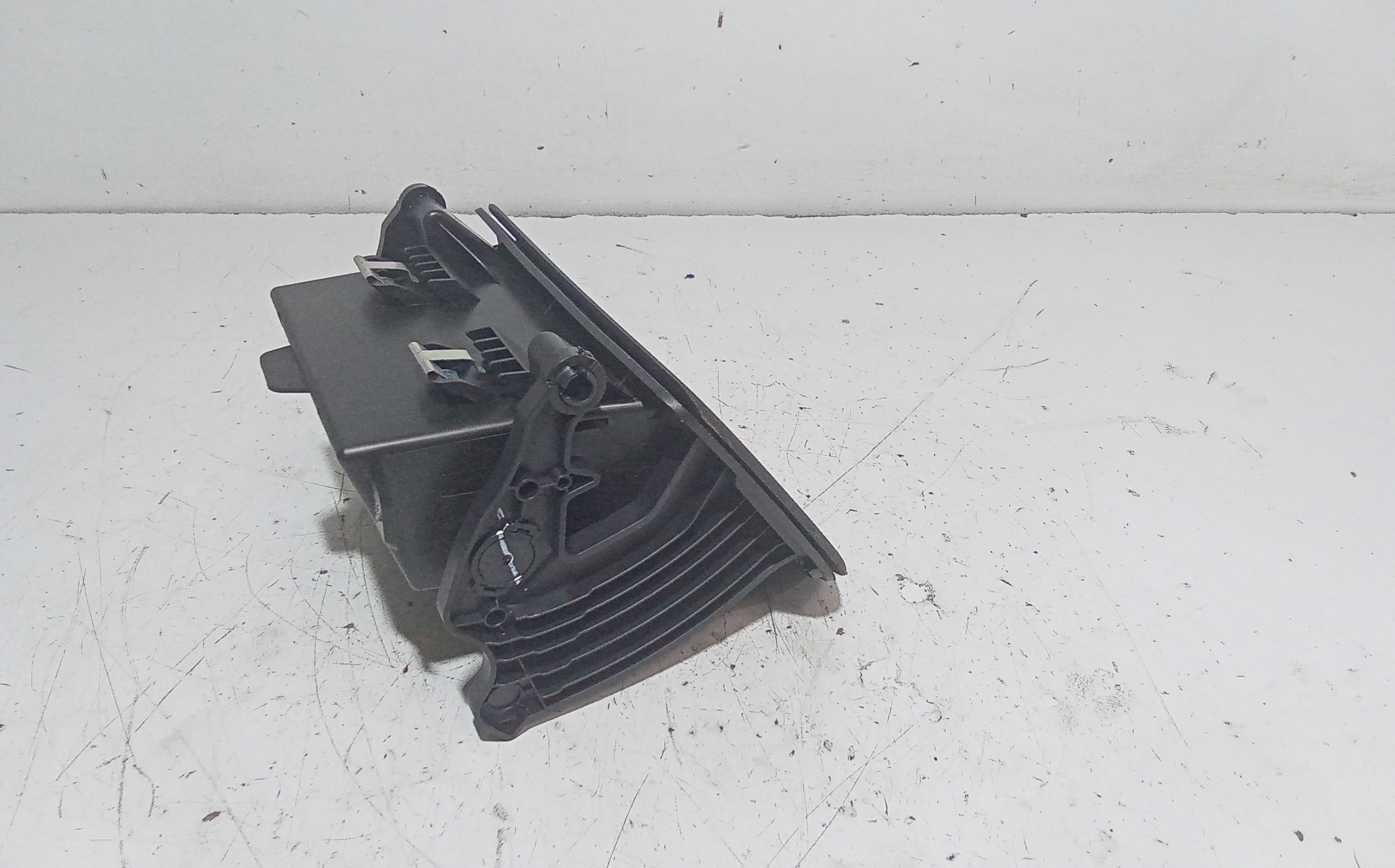 Vano portaoggetti per Bmw Serie 1 F40 (19>) (2019 - In produzione)