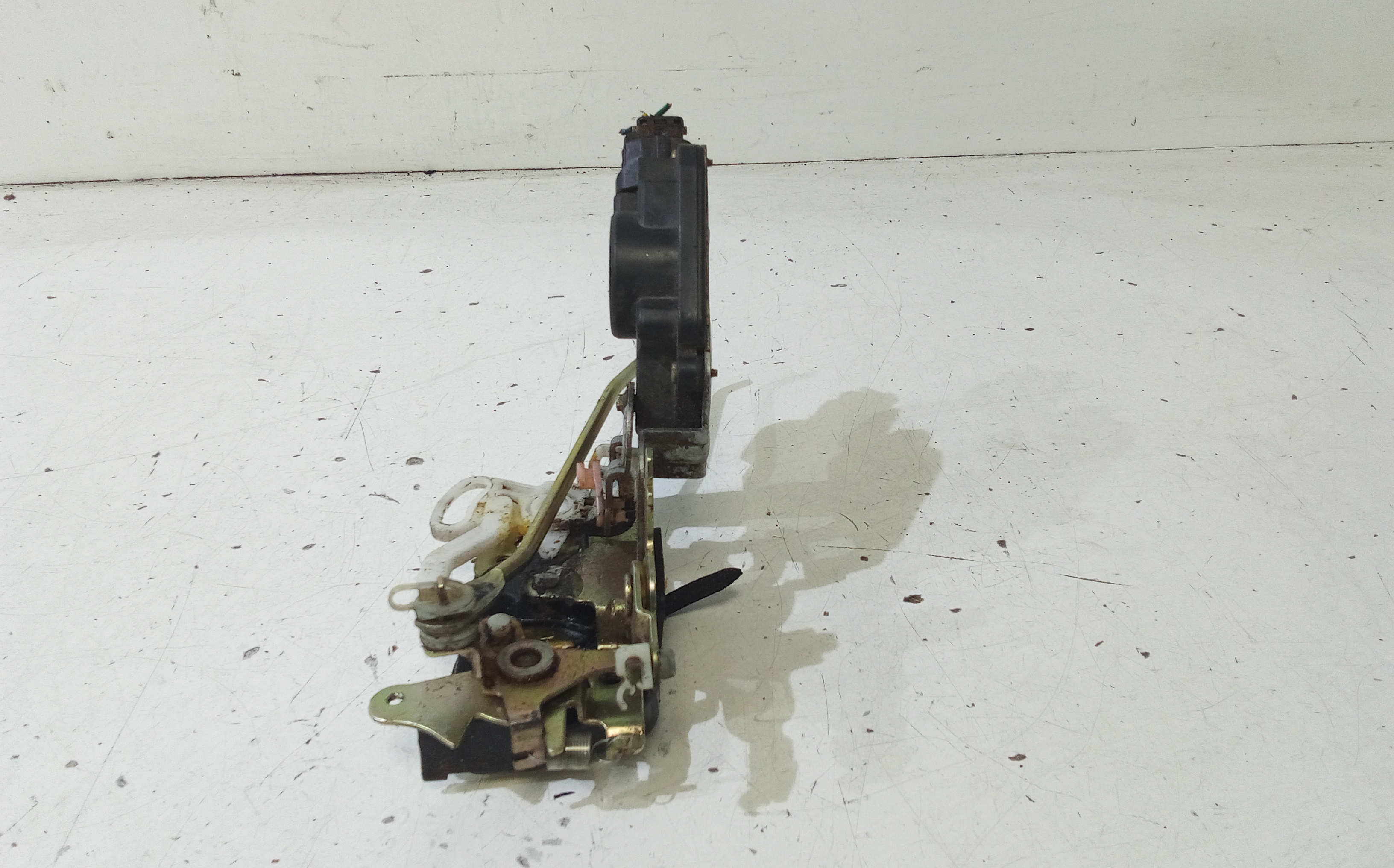 Serratura Anteriore Sinistra per Toyota Yaris Serie (99>03) (1999 - 2003)