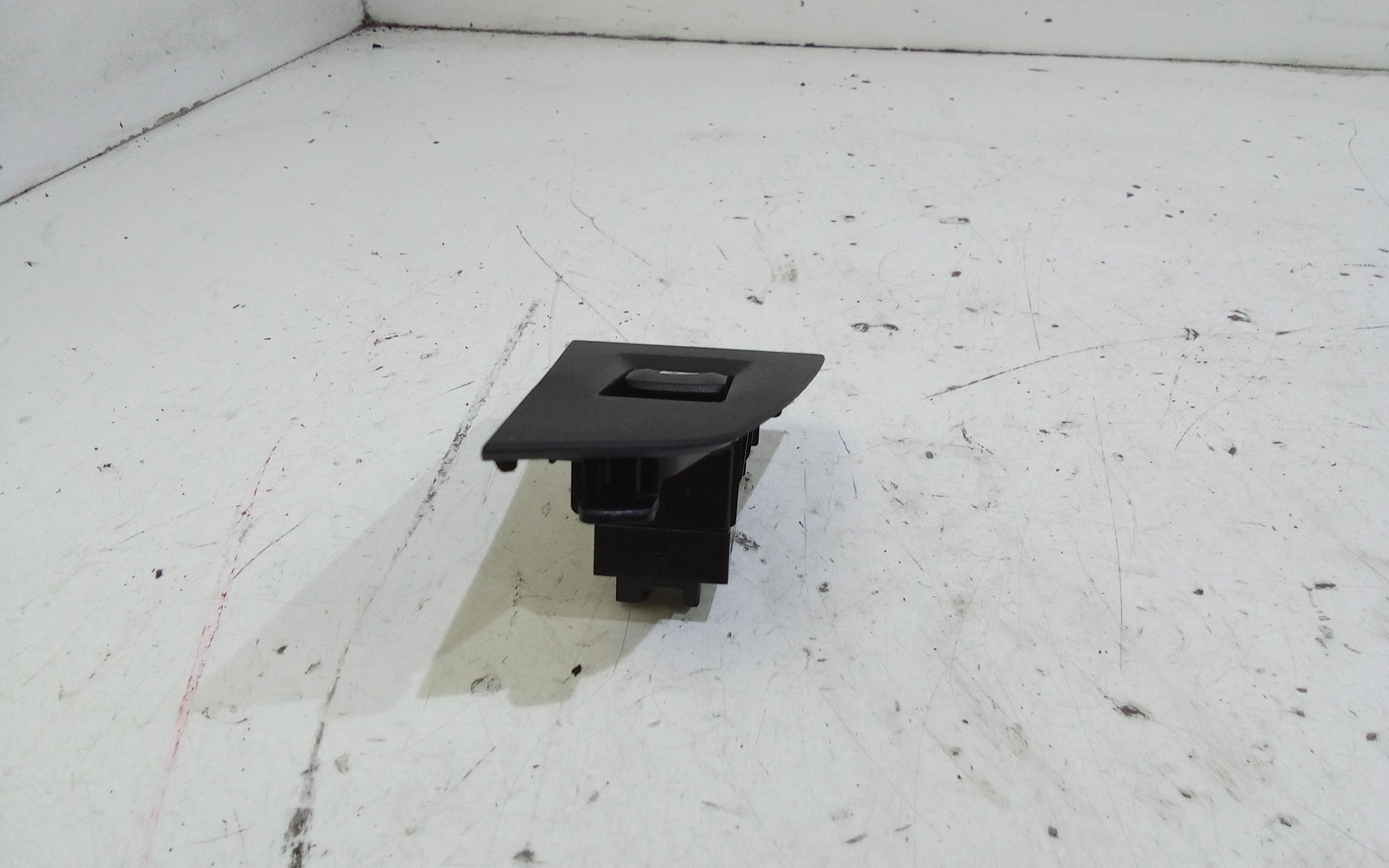 Pulsantiera Posteriore Destra per Bmw Serie 1 F40 (19>) (2019 - In produzione)