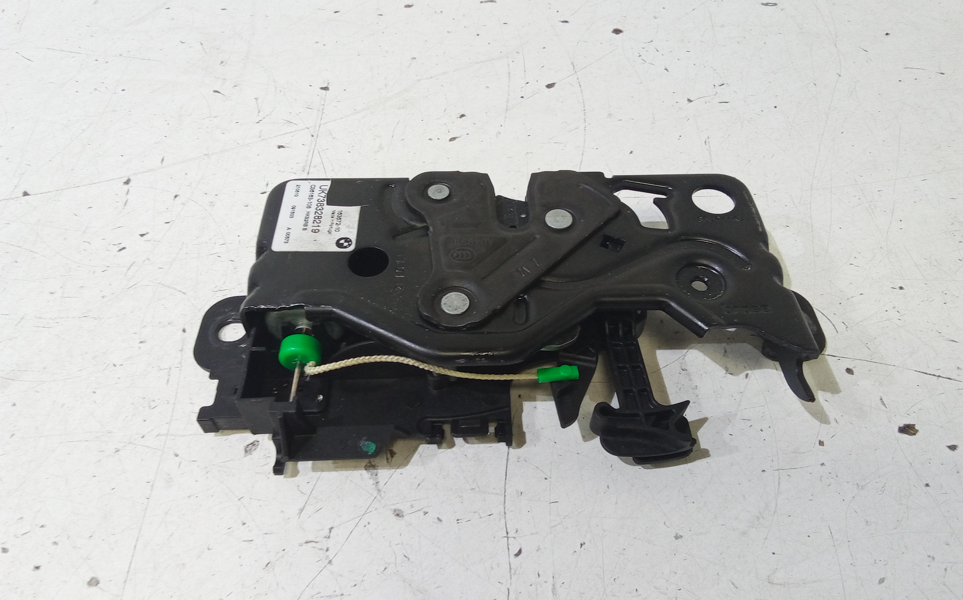 Serratura Cofano Posteriore per Bmw Serie 1 F40 (19>) (2019 - In produzione)