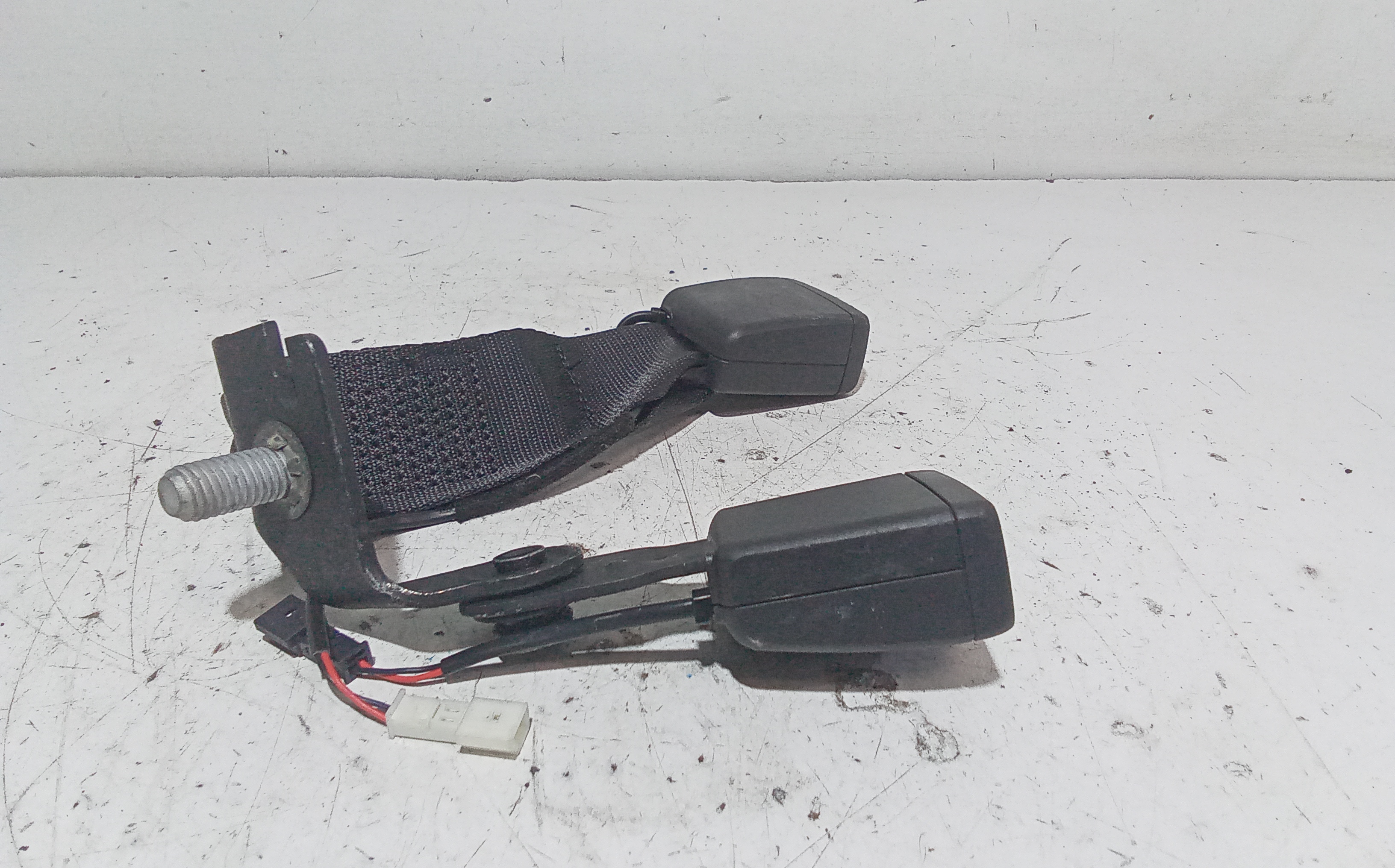 Aggancio cintura di sicurezza ant sx GUIDA per Bmw Serie 1 F40 (19>) (2019 - In produzione)