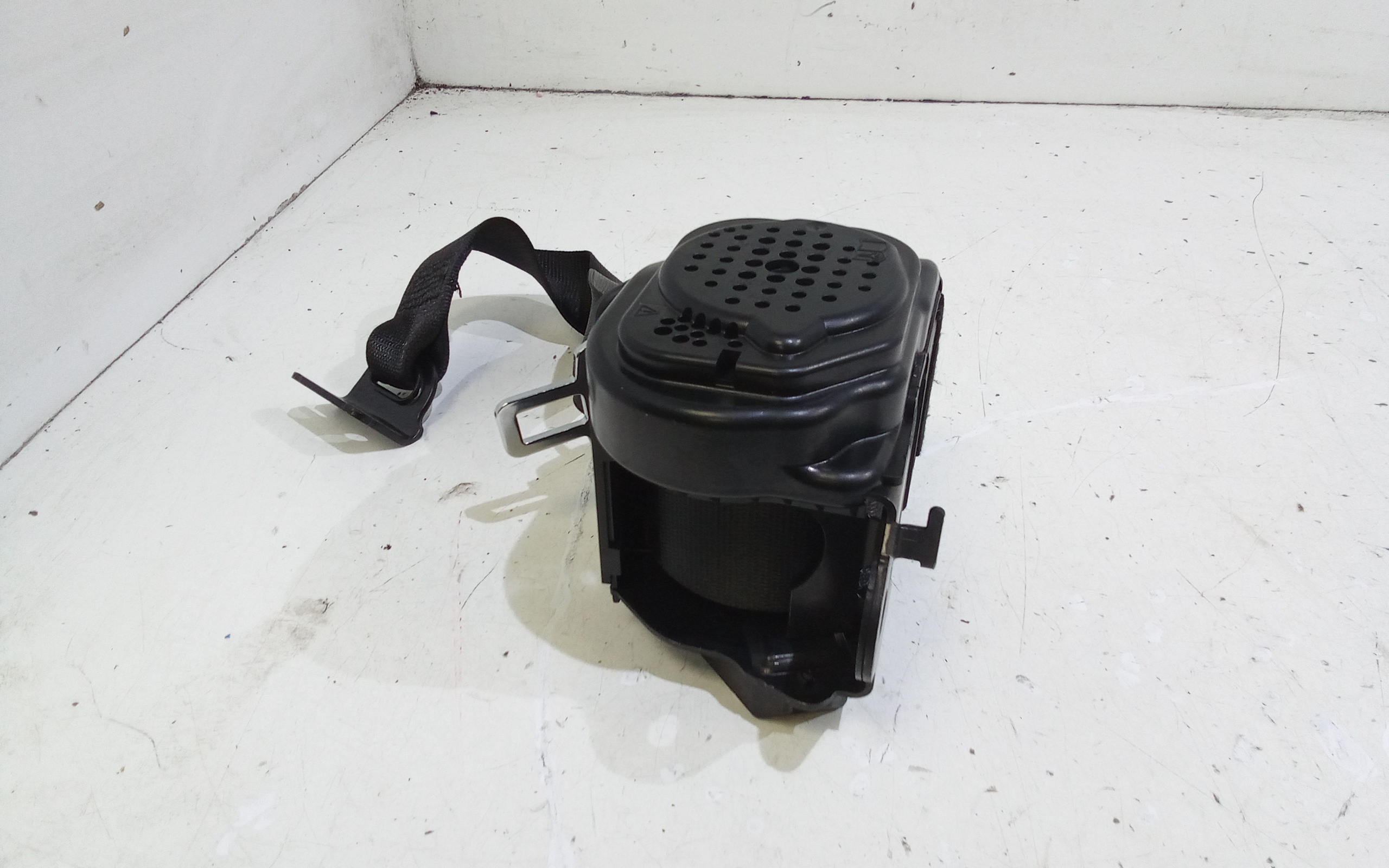 Cintura di sicurezza Posteriore DX passeggero con pretension per Bmw Serie 1 F40 (19>) (2019 - In produzione)