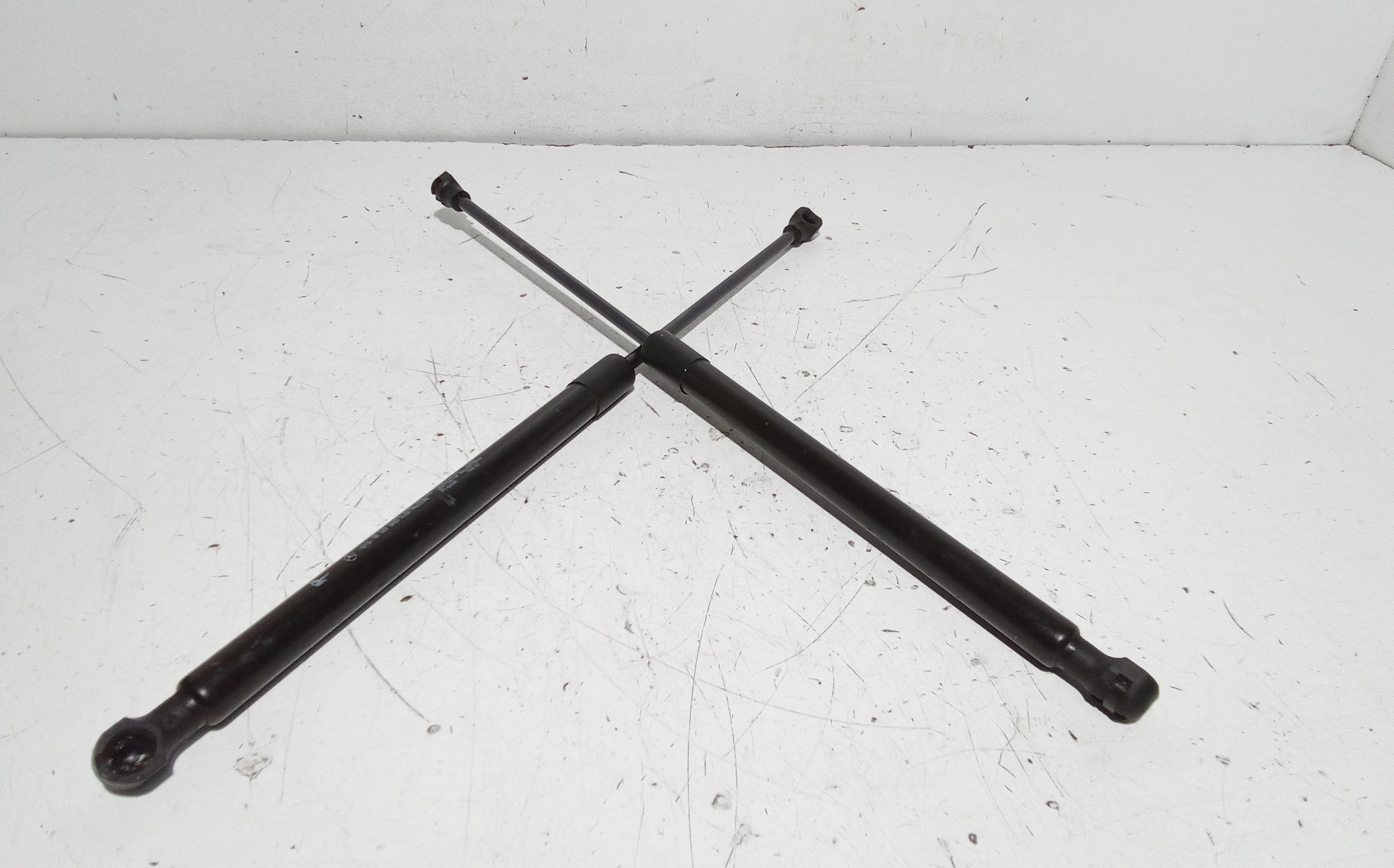 Pistoncini cofano Post. per Mercedes Citan (21>) (2021 - )