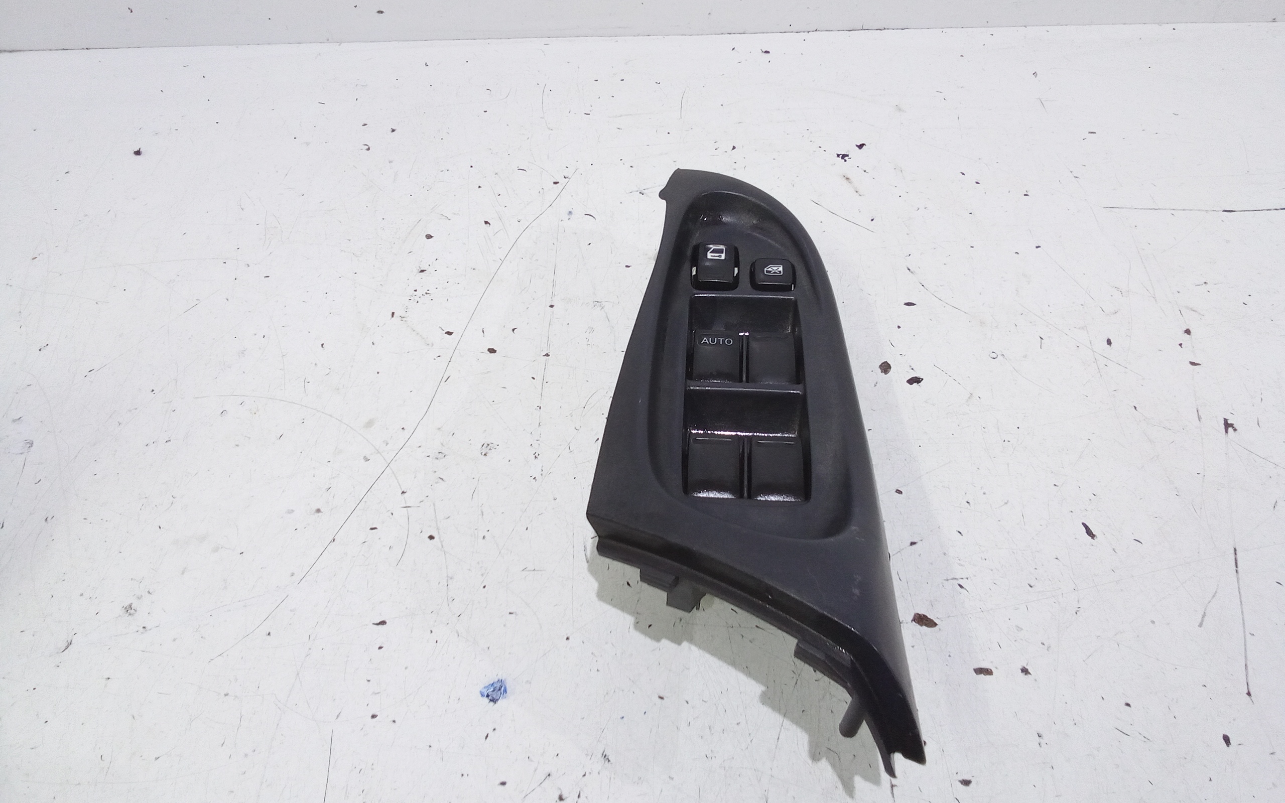 Pulsantiera anteriore sinistra Guida per Nissan Almera 2 Serie (2000 - 2003)