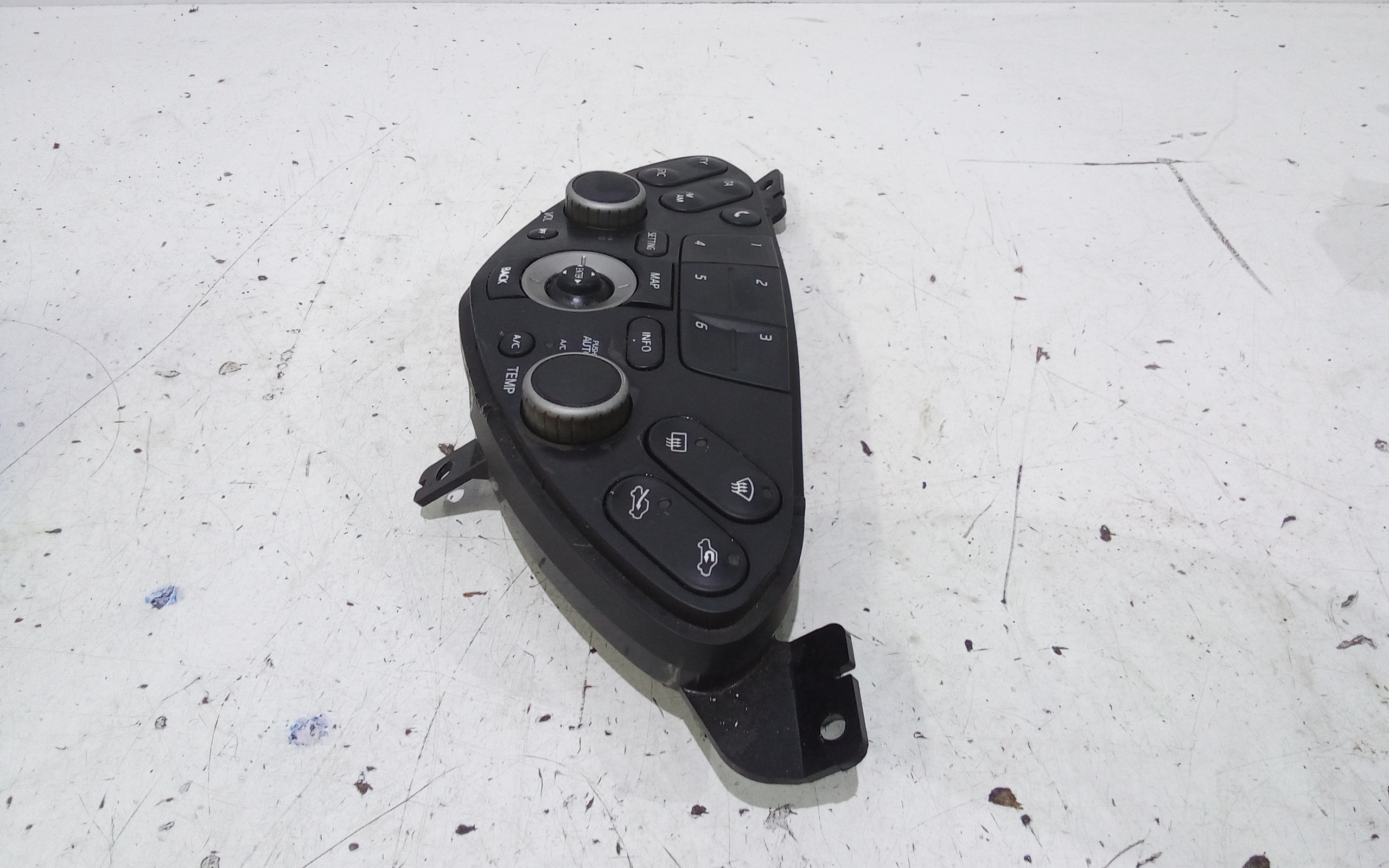 Comandi Clima per Nissan Primera Berlina 2 Serie (1995 - 2002)