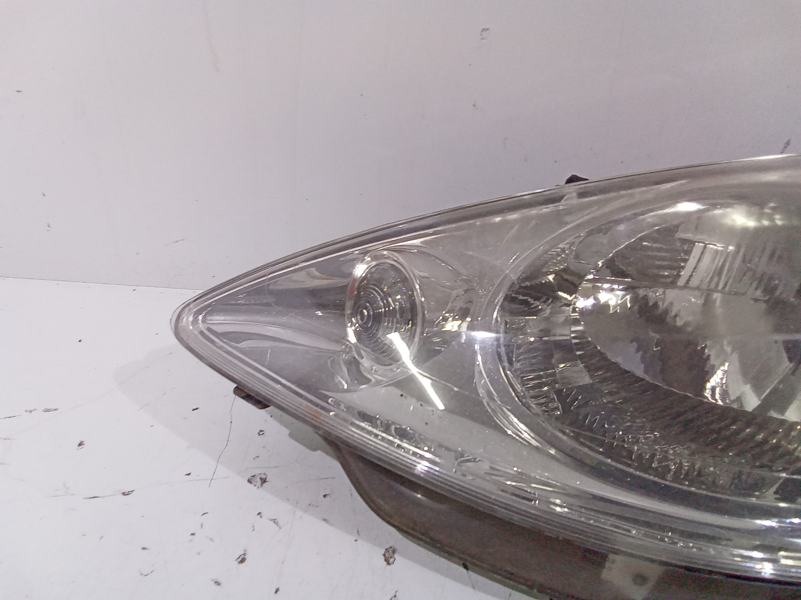 Faro anteriore Sinistro Guida per Peugeot 1007 1 Serie (2005 - In produzione)