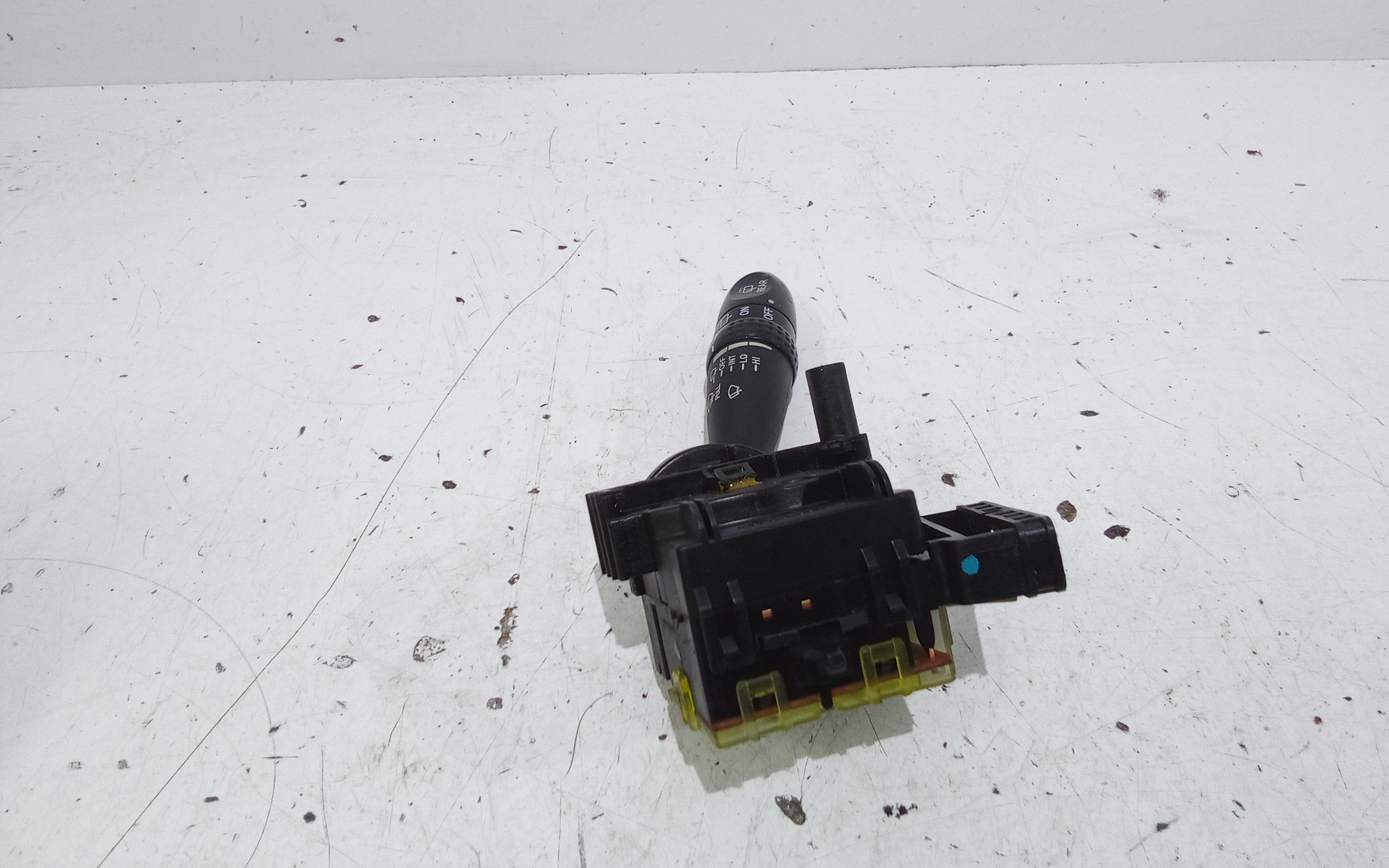 Devioluci destro per Kia Picanto 1 Serie (2004 - 2008)