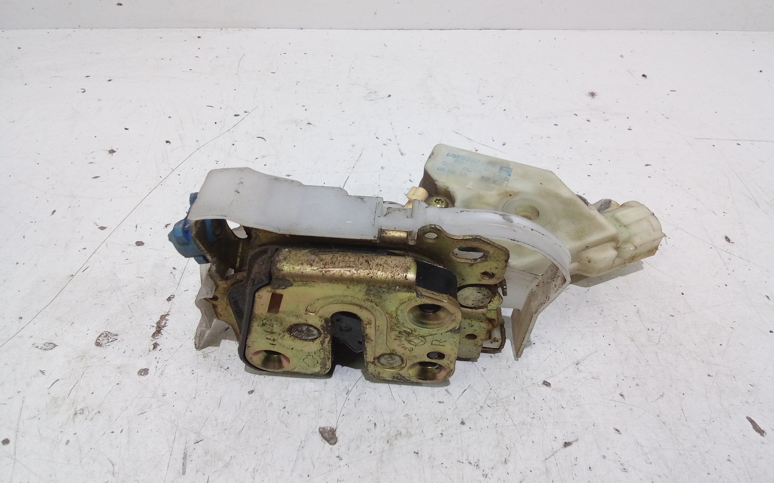 Serratura Anteriore Destra per Nissan X-trail 1 Serie (2001 - 2007)