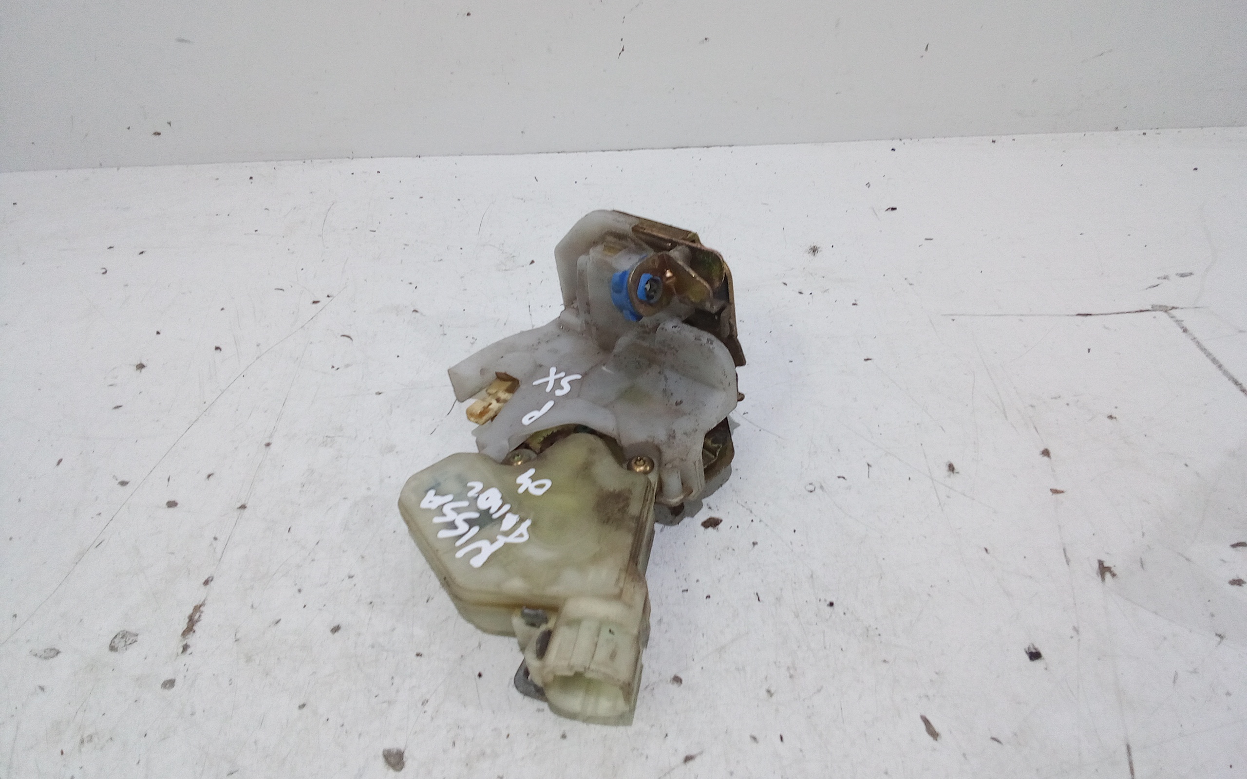 Serratura Posteriore Sinistra per Nissan X-trail 1 Serie (2001 - 2007)