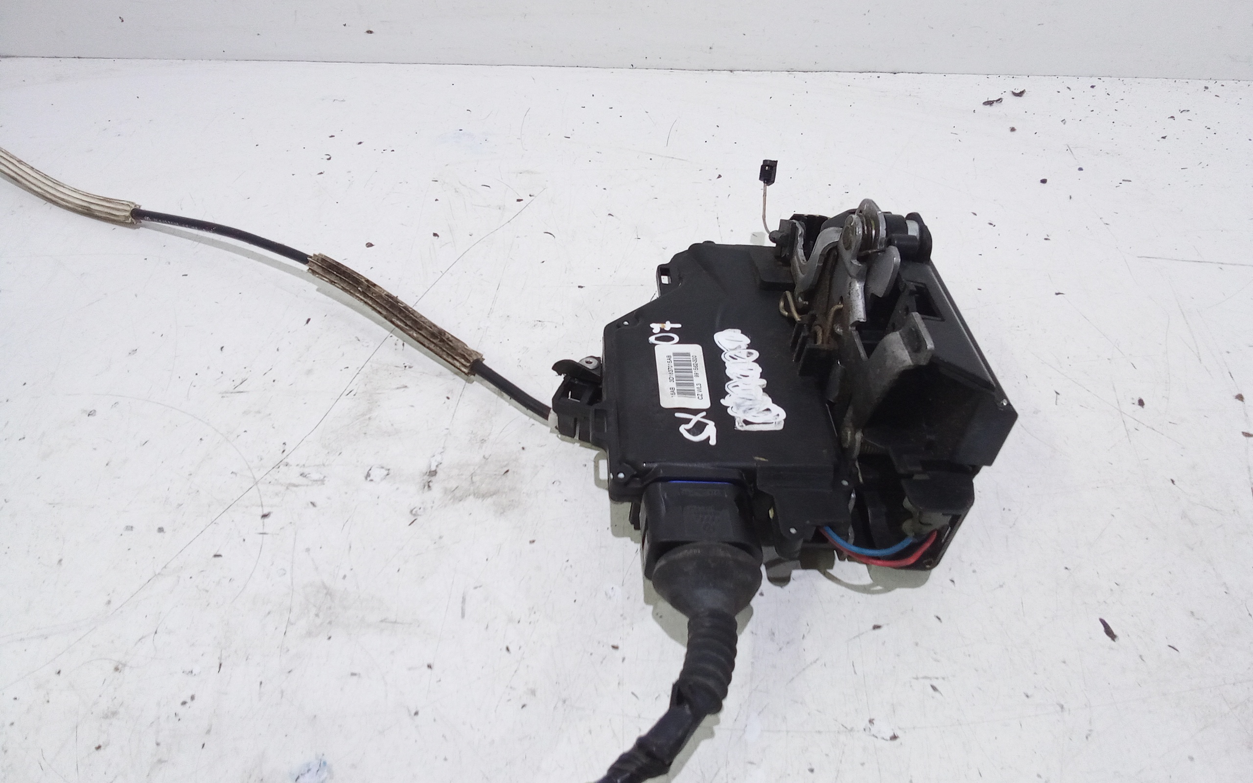 Serratura Anteriore Sinistra per Volkswagen Touareg 2 Serie (2010 - In produzione)