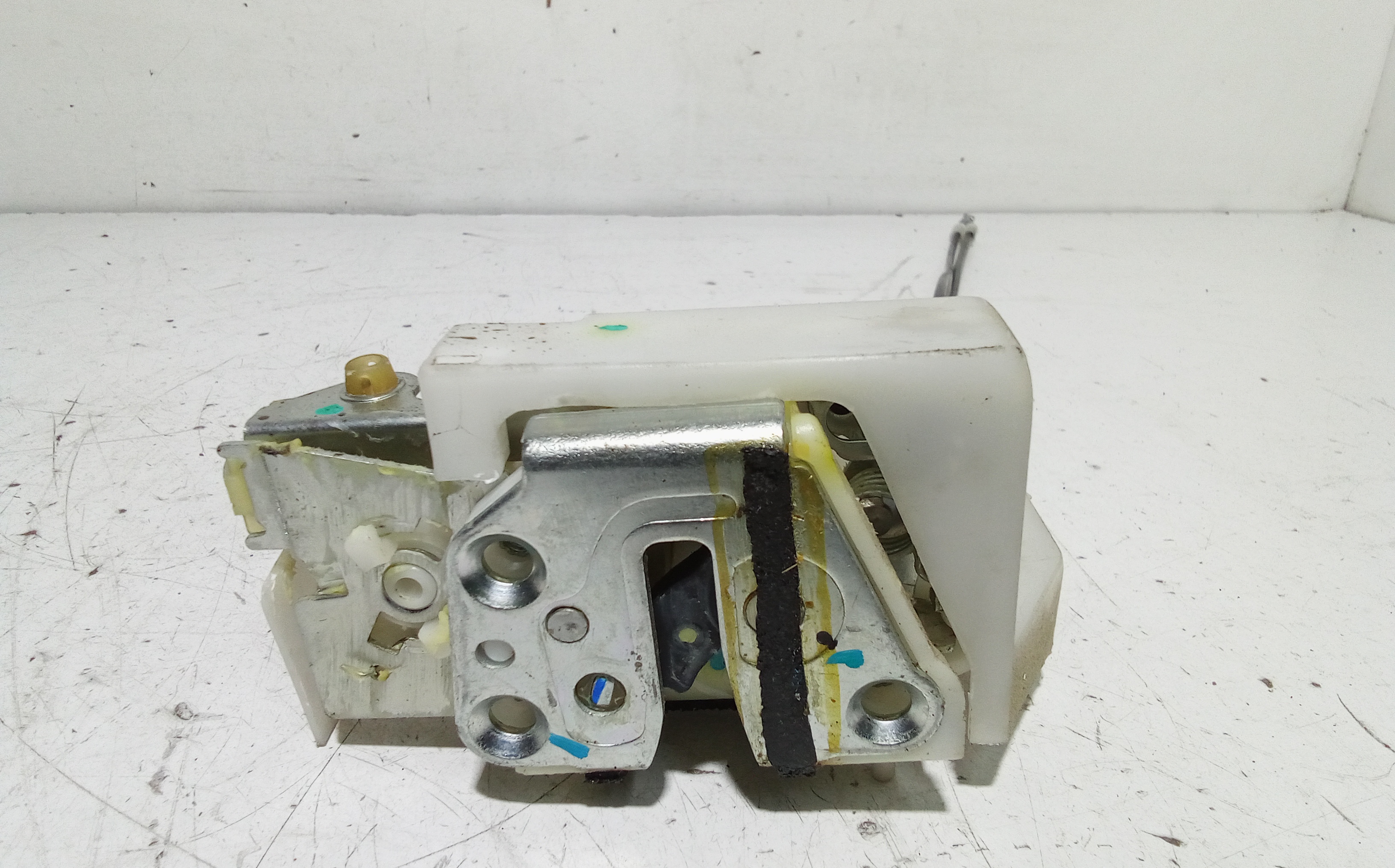 Serratura Posteriore Sinistra per Nissan Pixo 1 Serie (2009 - 2013)