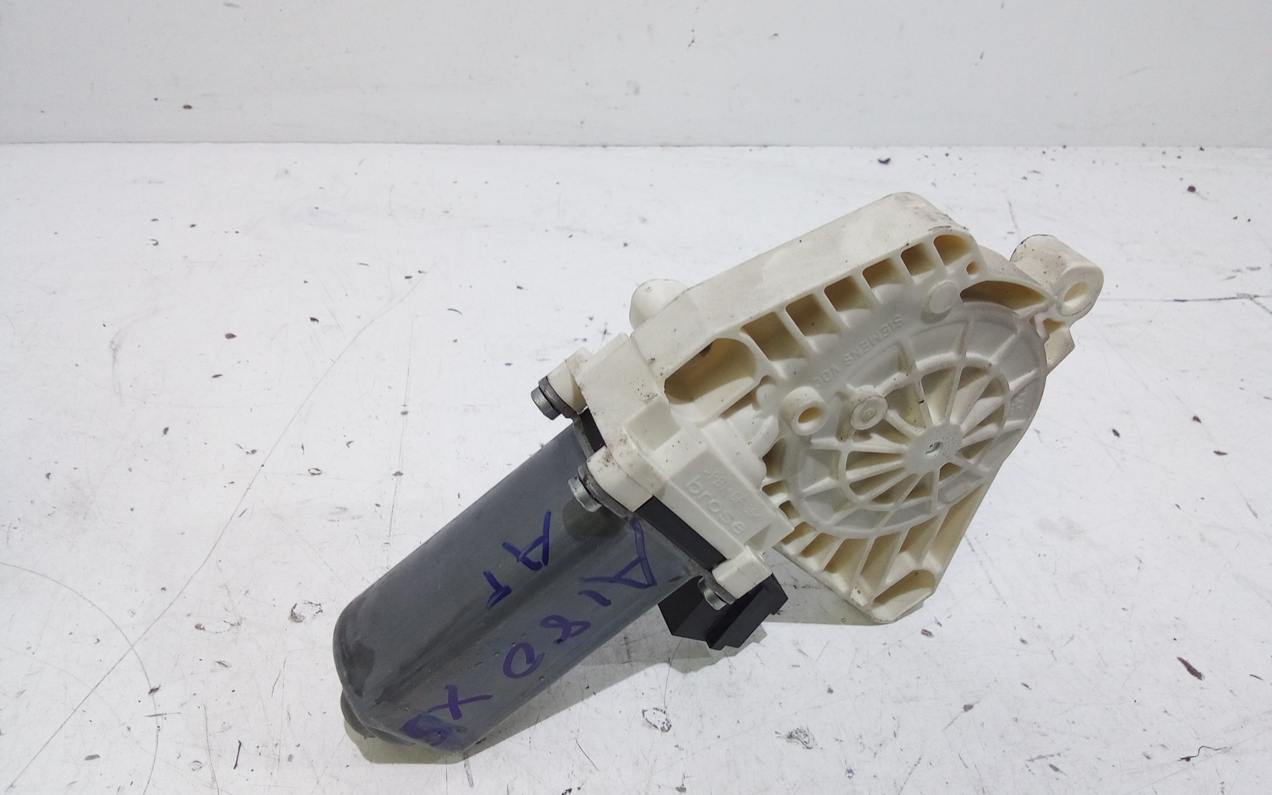 Motorino Alzavetro anteriore Sinistro per Mercedes Classe A W169 3 Serie (2004 - 2008)