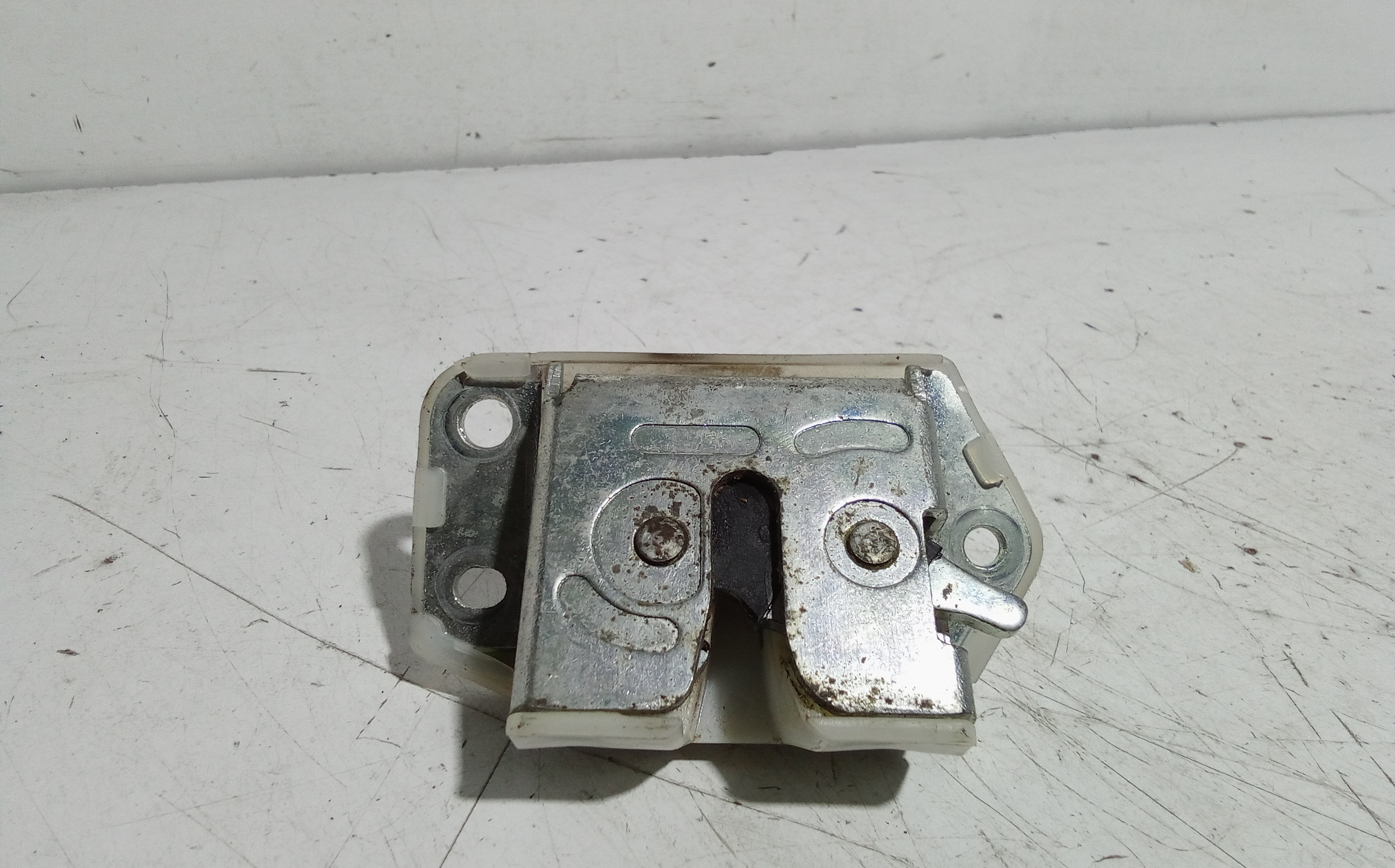 Serratura portellone posteriore per Nissan Pixo 1 Serie (2009 - 2013)