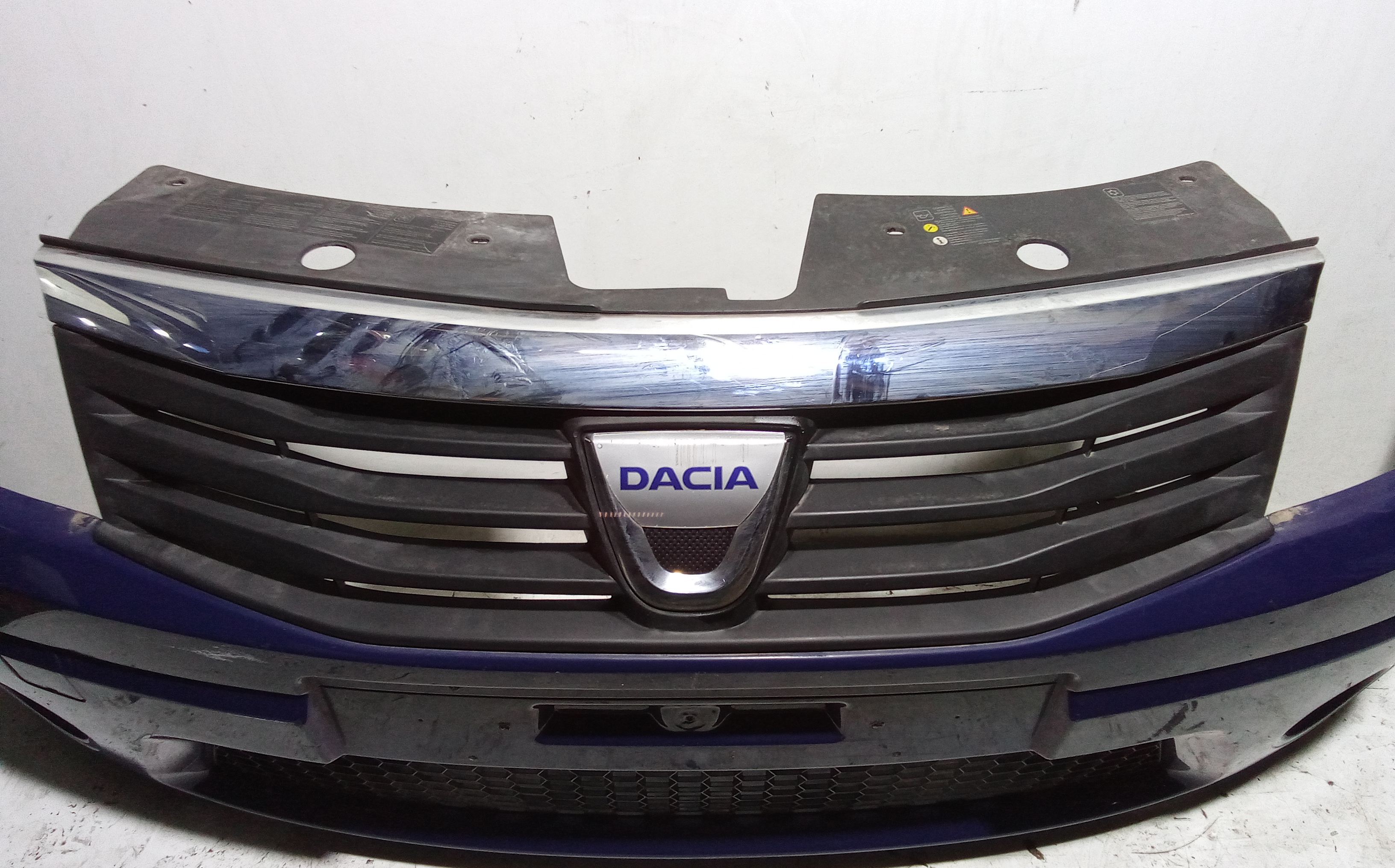 Paraurti Anteriore Completo per Dacia Sandero 1 Serie (2008 - 2012)