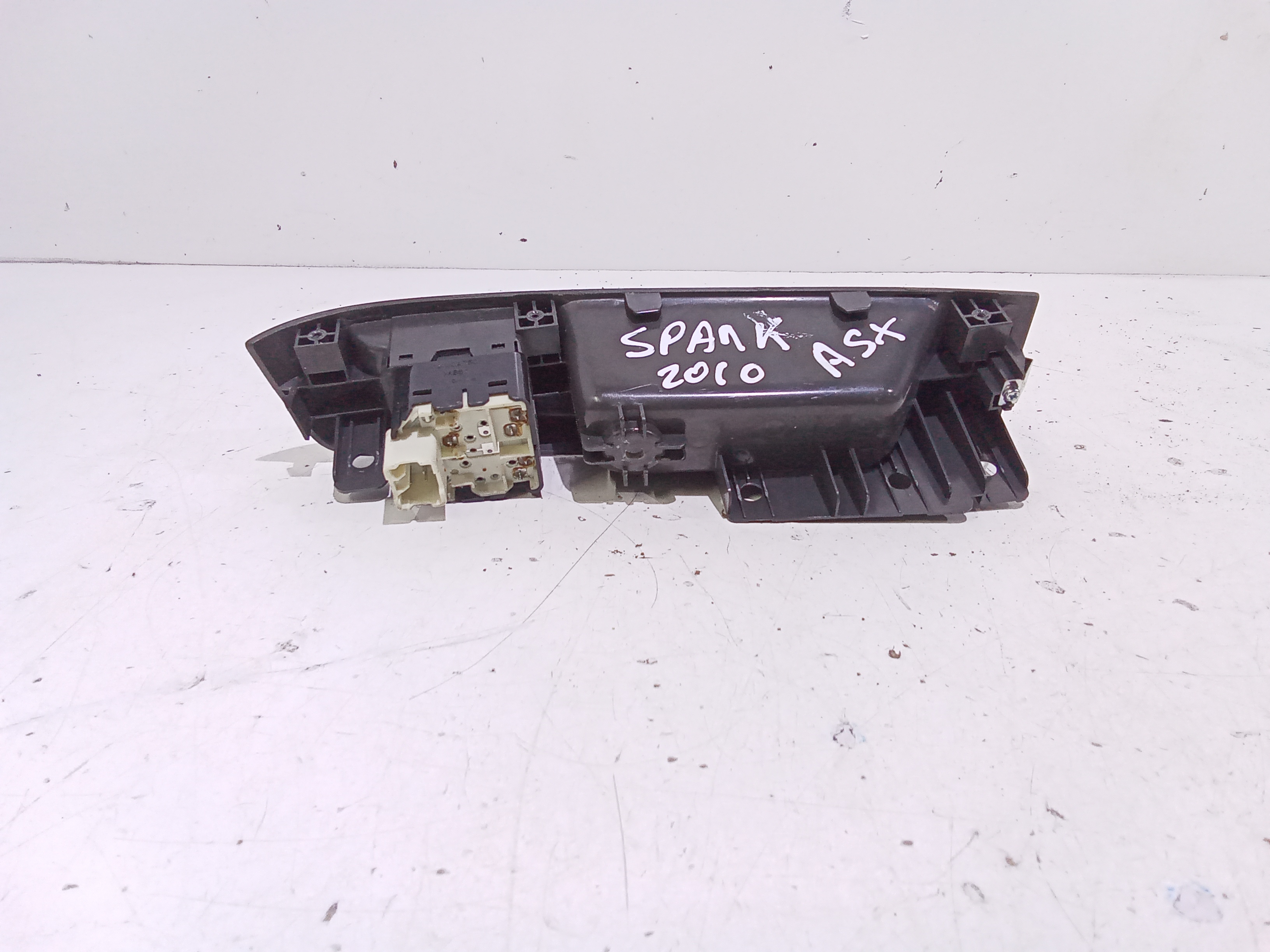 Pulsantiera anteriore sinistra Guida per Chevrolet Spark 1 Serie (2009 - 2012)