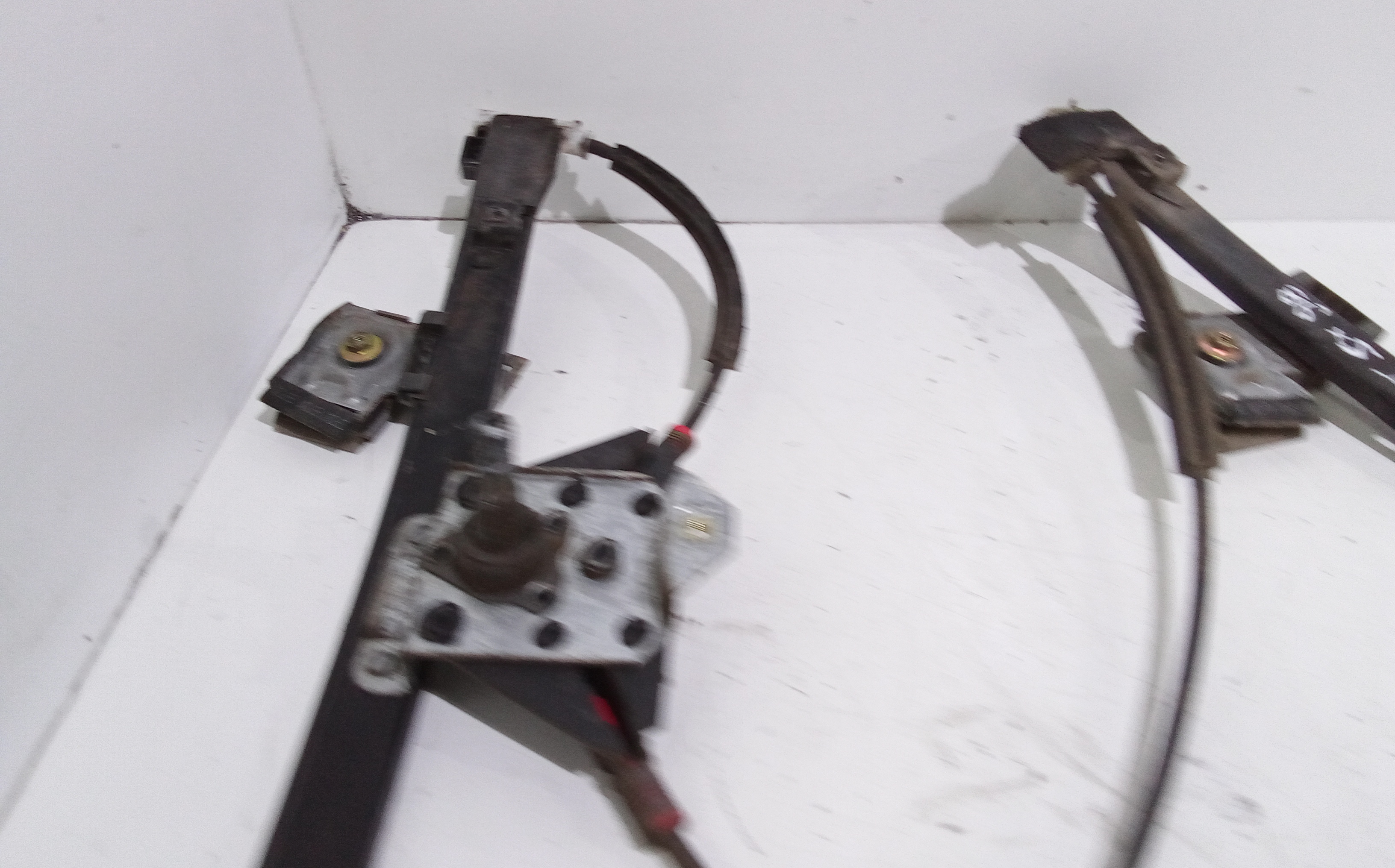 Cremagliera anteriore sinistra Guida per Volkswagen Caddy 2 Serie (1994 - 2004)