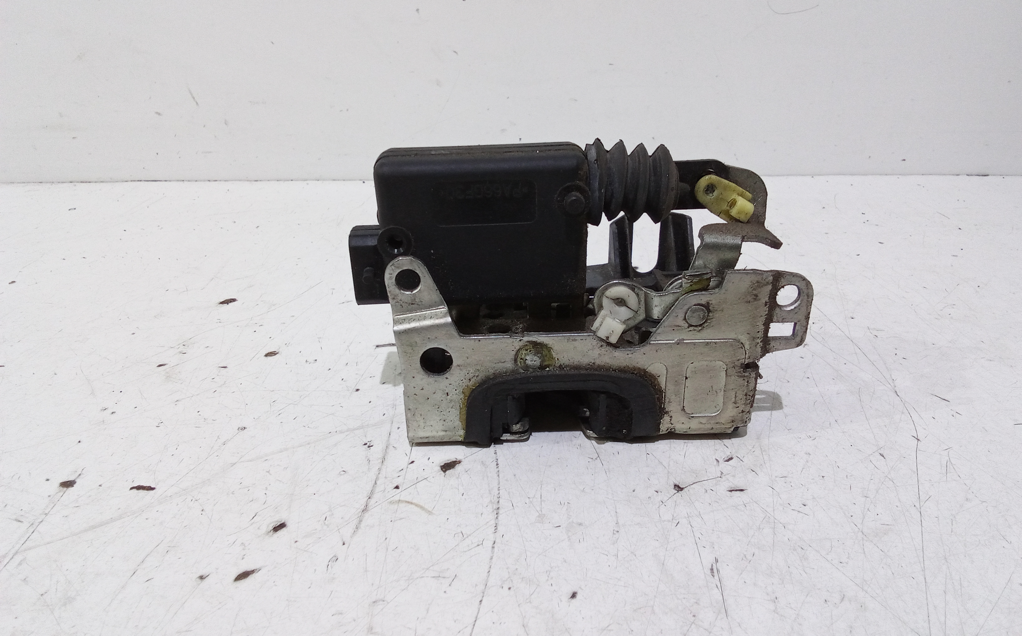 Serratura Anteriore Destra per Dacia Sandero 1 Serie (2008 - 2012)