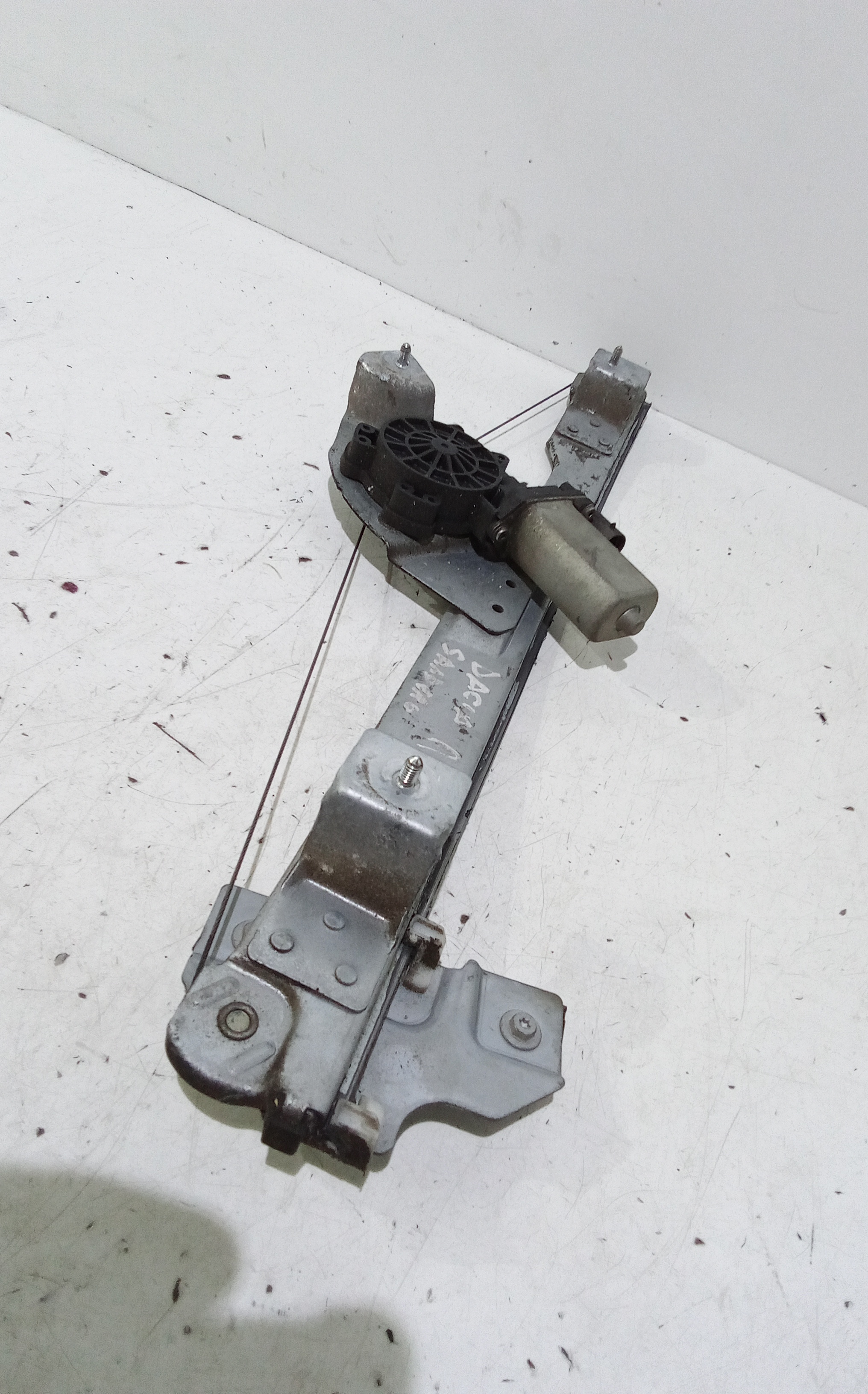 Cremagliera anteriore sinistra Guida per Dacia Sandero 1 Serie (2008 - 2012)