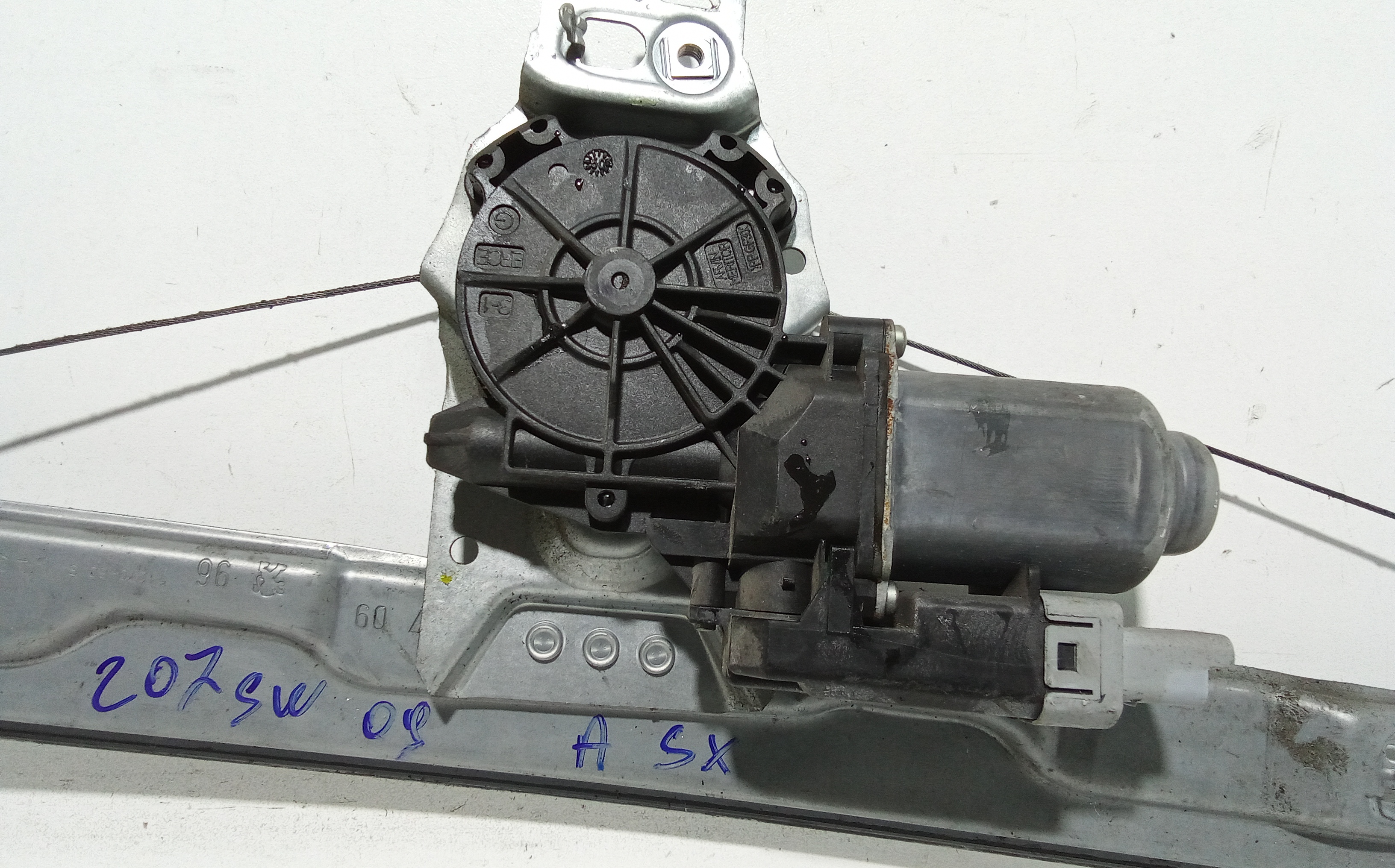 Cremagliera anteriore sinistra Guida per Peugeot 207 S. Wagon (2007 - 2009)