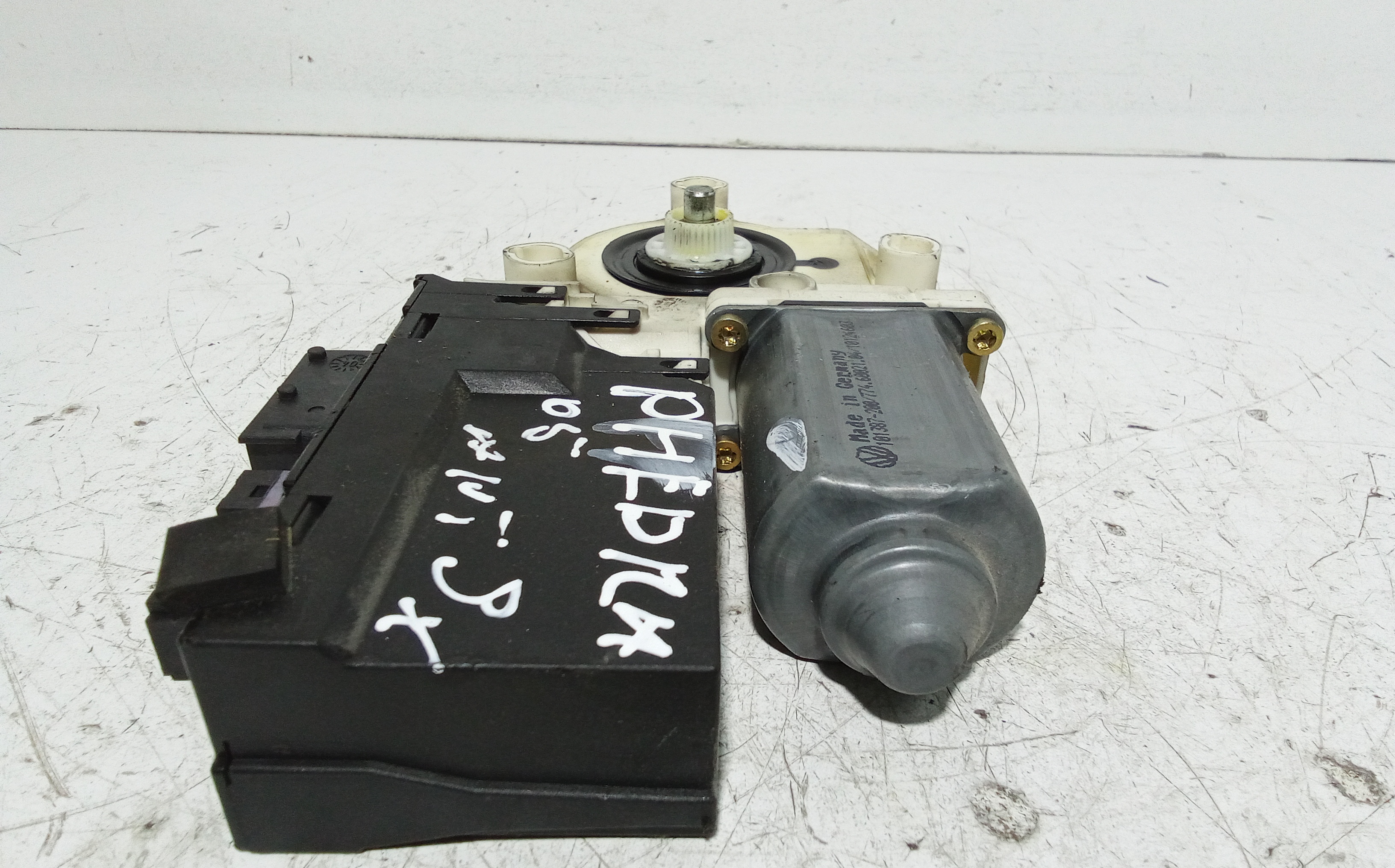 Motorino Alzavetro anteriore Sinistro per Lancia Phedra 1 Serie (2002 - 2010)