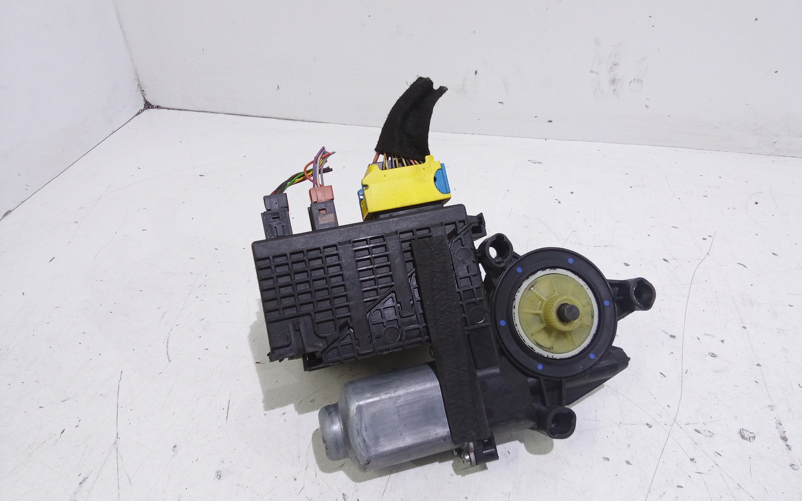 Motorino Alzavetro anteriore Sinistro per Citroen C4 Picasso (06>13) Mk1 (2006 - 2013)