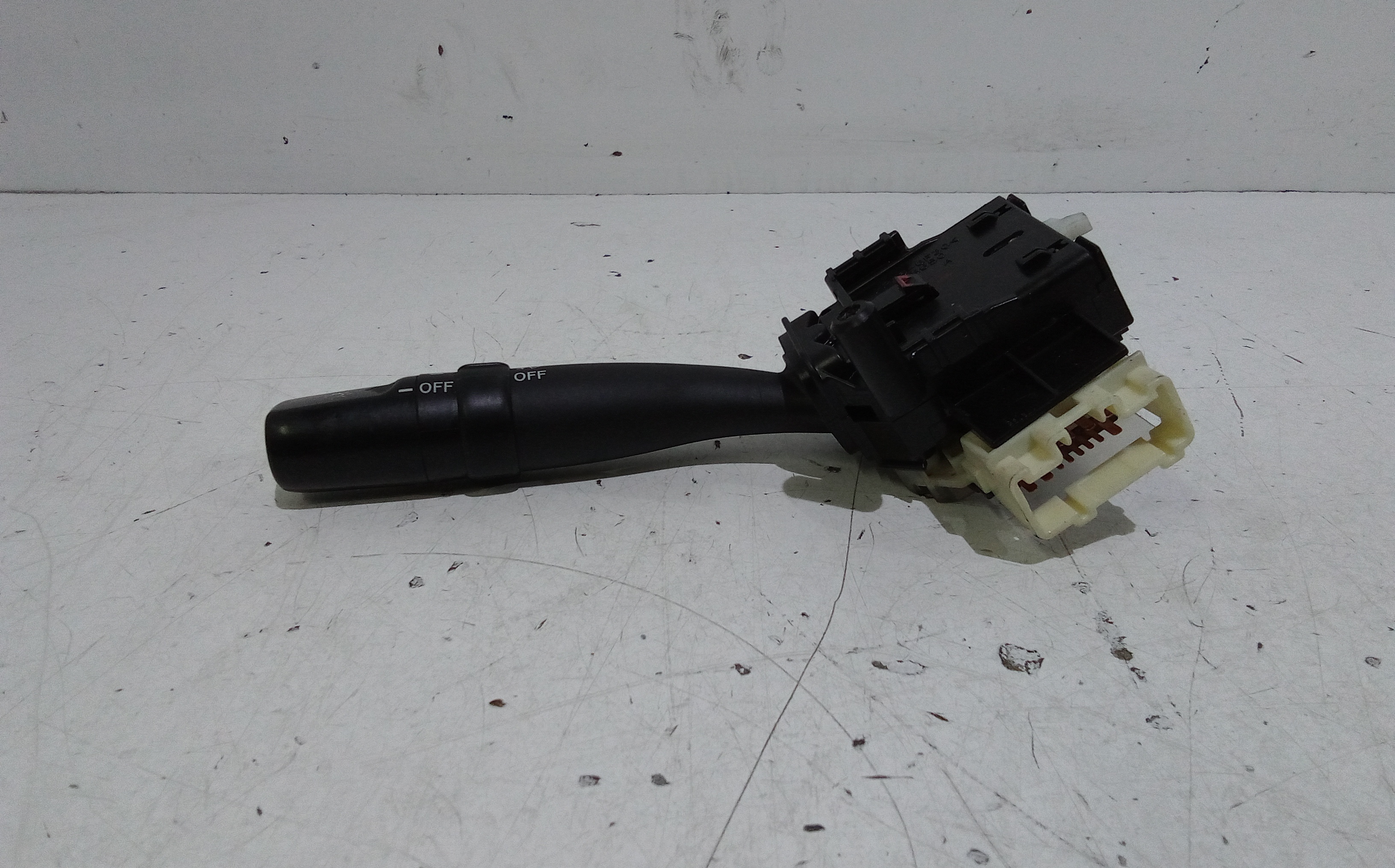 Devioluci sinistro per Toyota Corolla Verso 2 Serie (2004 - 2009)