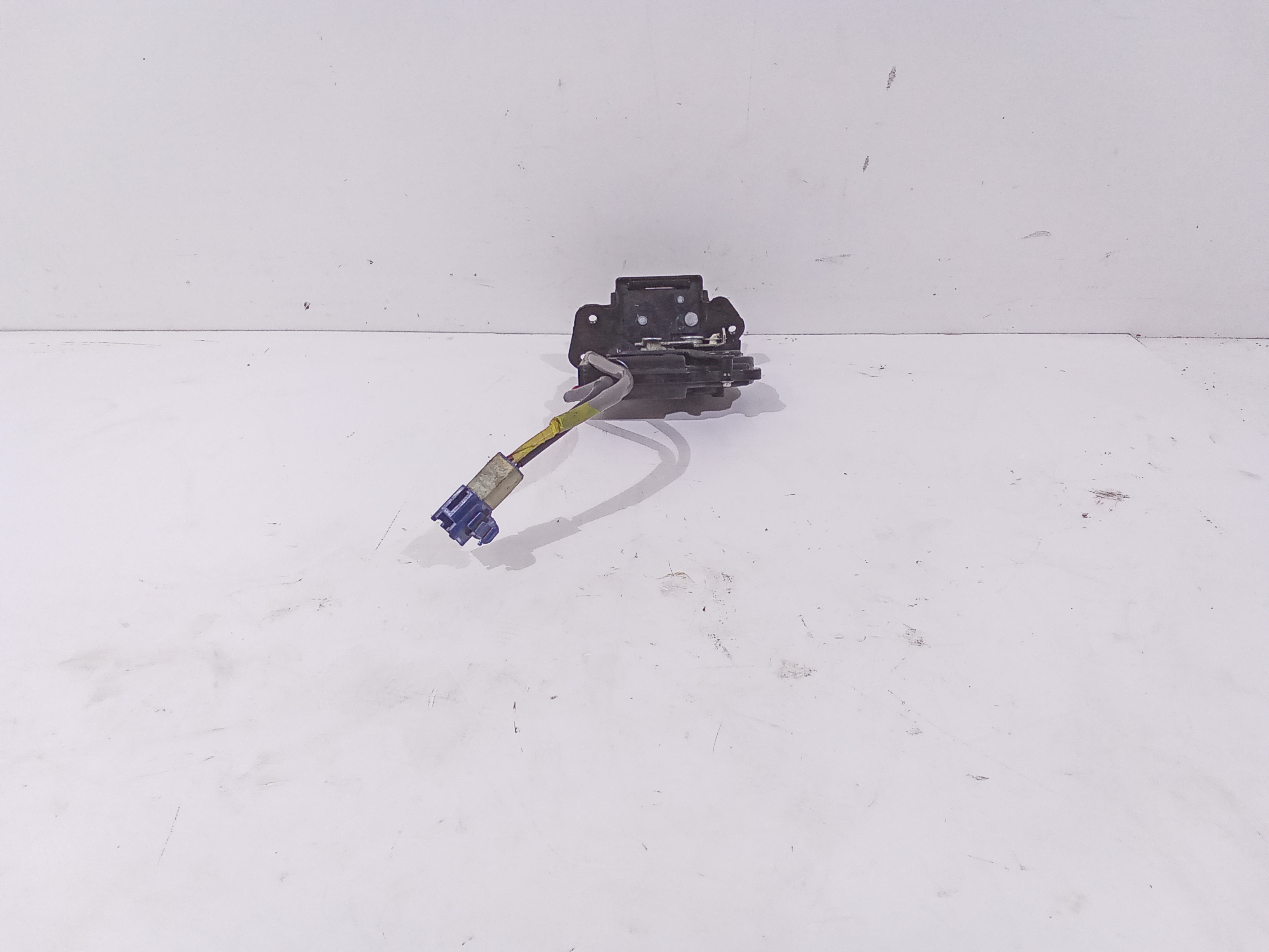 Serratura Cofano Posteriore per Toyota Corolla Verso 2 Serie (2004 - 2009)