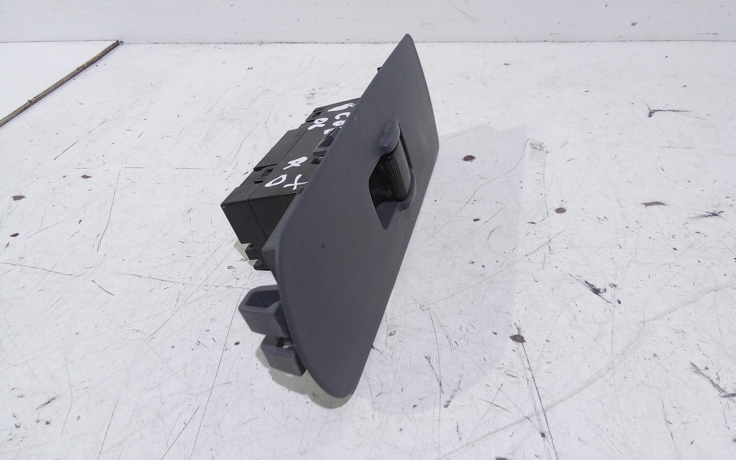 Pulsantiera Anteriore Destra Passeggero per Mitsubishi Colt Serie 5p (z) (06>12) (2006 - 2012)