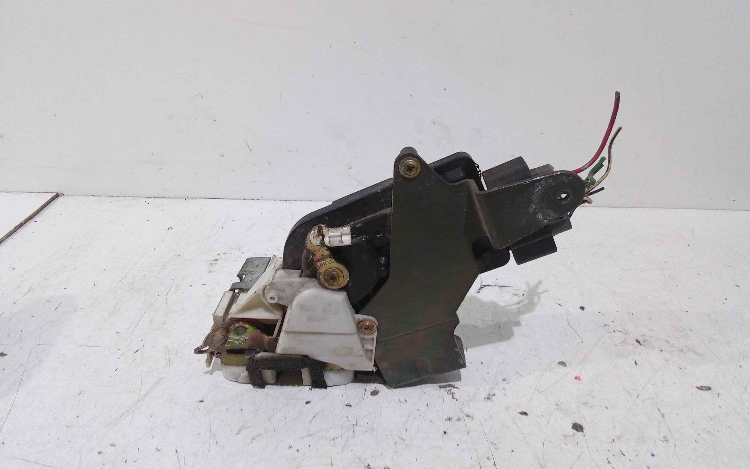 Serratura Anteriore Sinistra per Opel Agila 1 Serie (2000 - 2004)