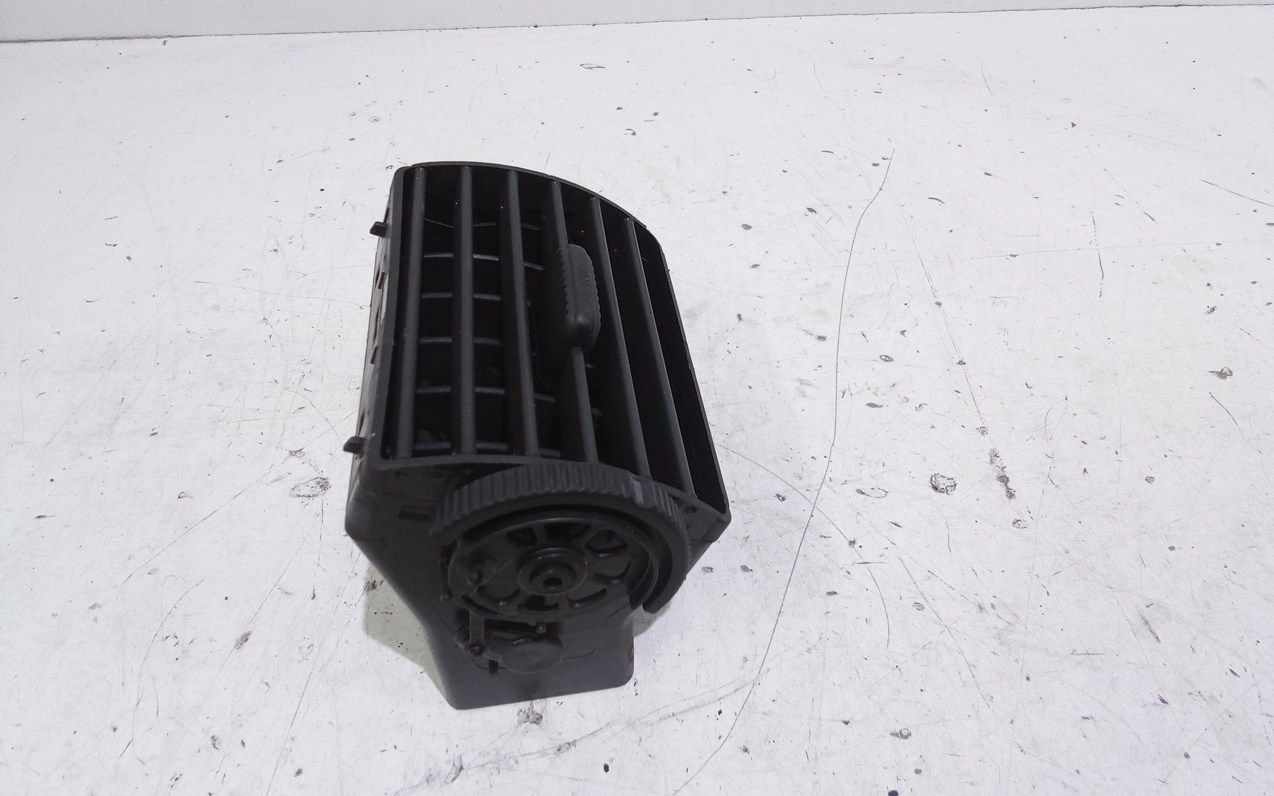 Bocchetta aria cruscotto lato guida per Volkswagen Fox 1 Serie (2005 - 2011)