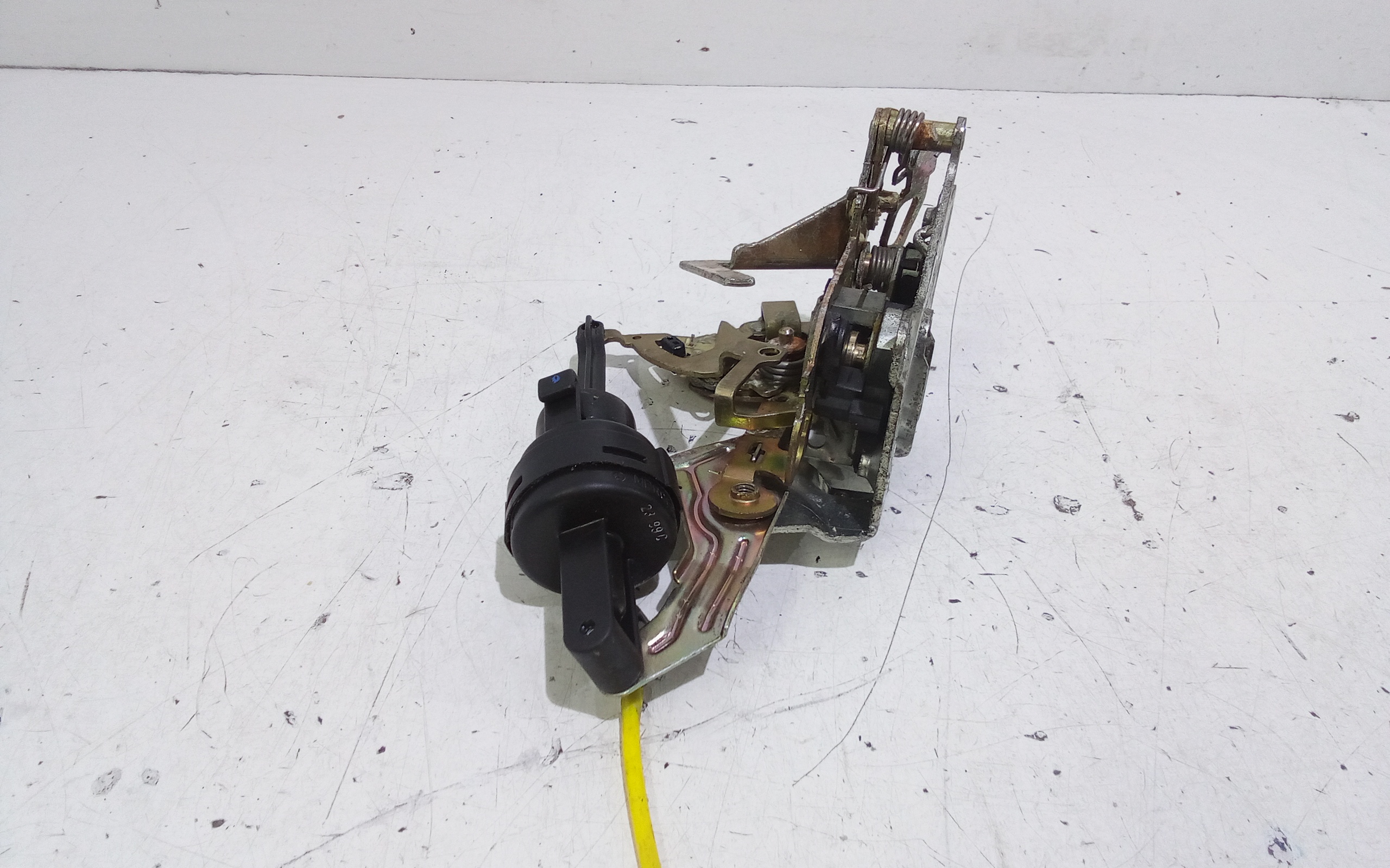 Serratura Posteriore Sinistra per Mercedes Classe C Berlina W202 2 Serie (1997 - 2000)