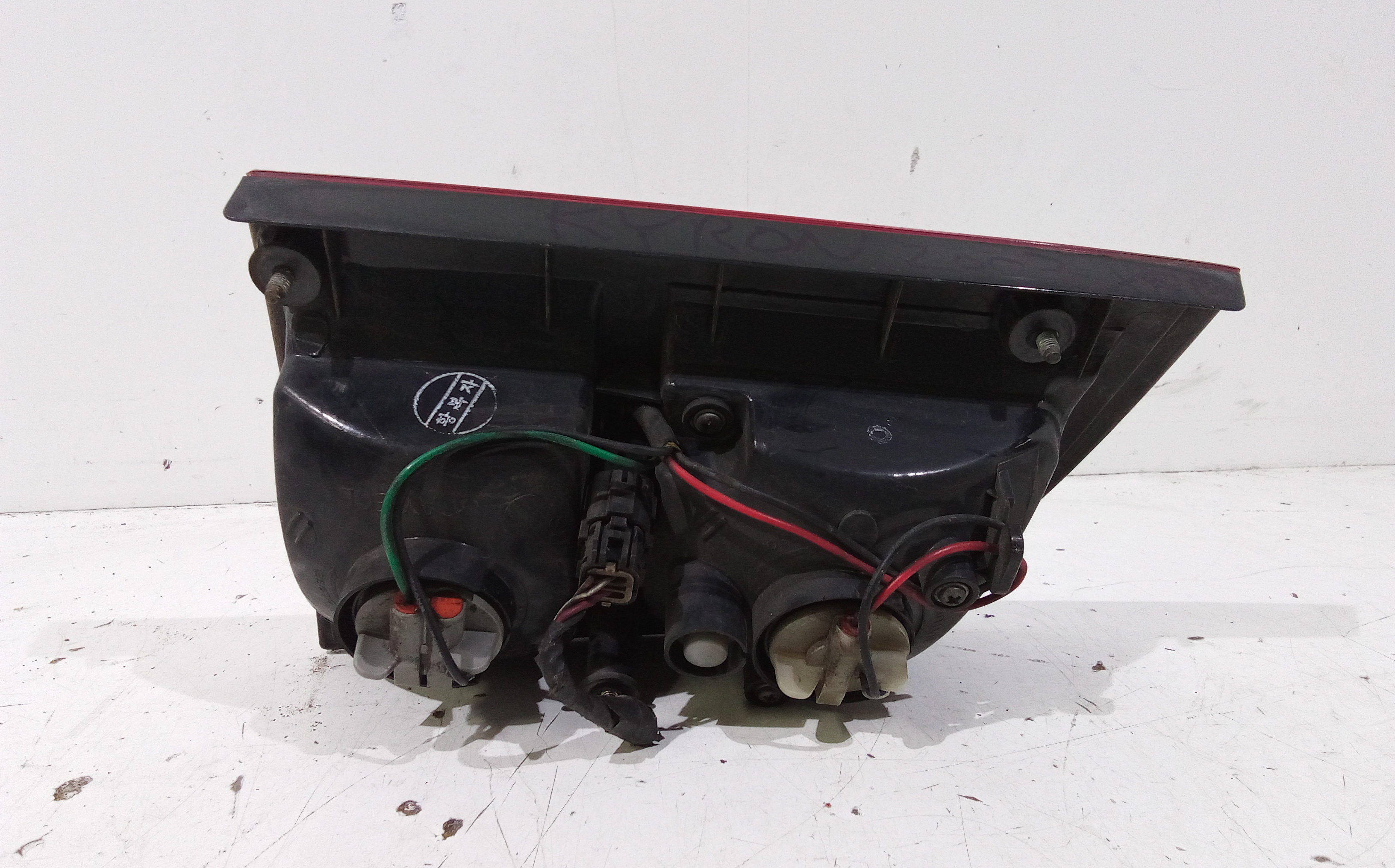 Stop Posteriore Sinistro Integrato nel Portello per Ssangyong Kyron 1 Serie (2005 - 2007)