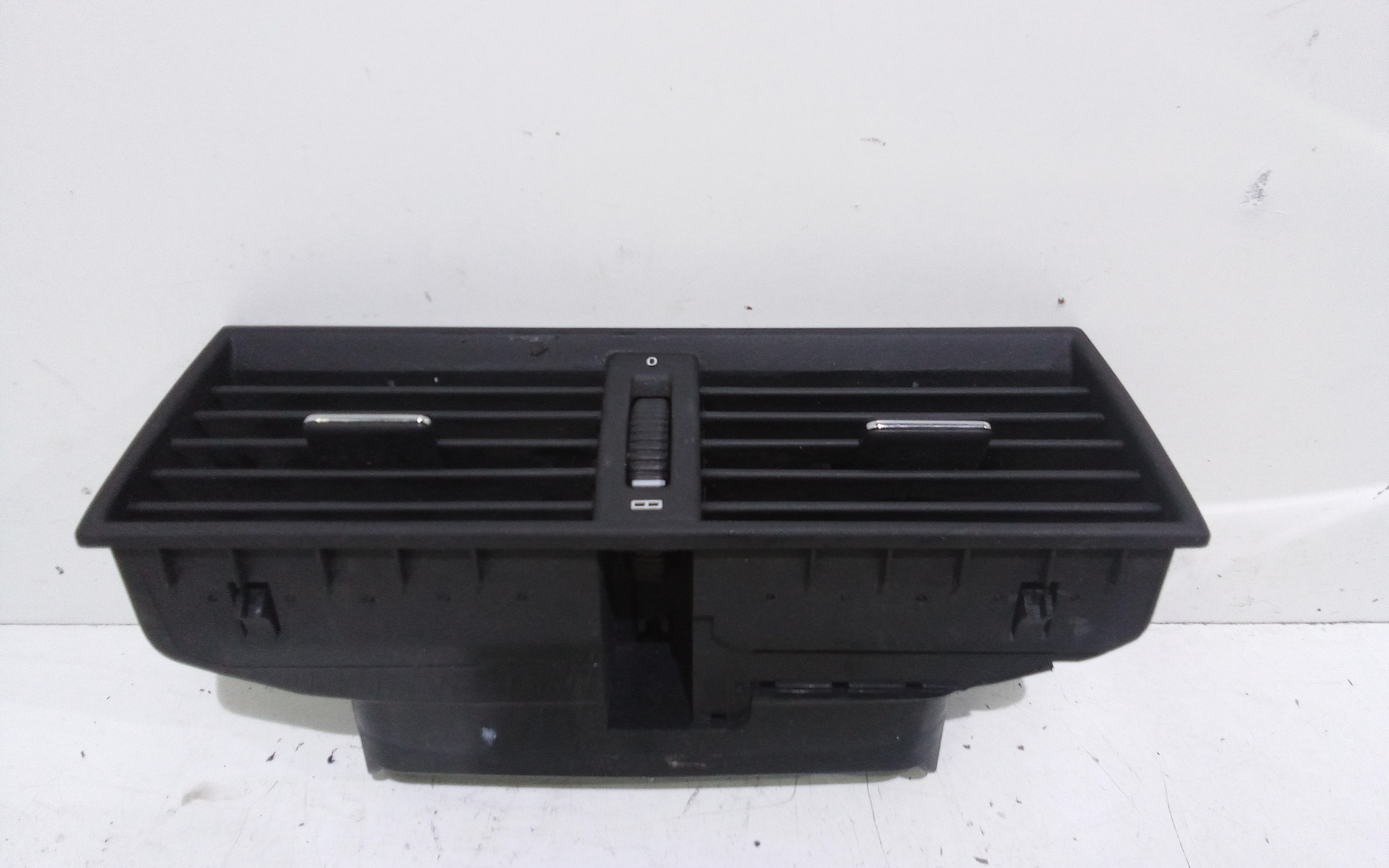 Bocchette Aria Centrale per Mercedes Classe C Berlina W202 2 Serie (1997 - 2000)