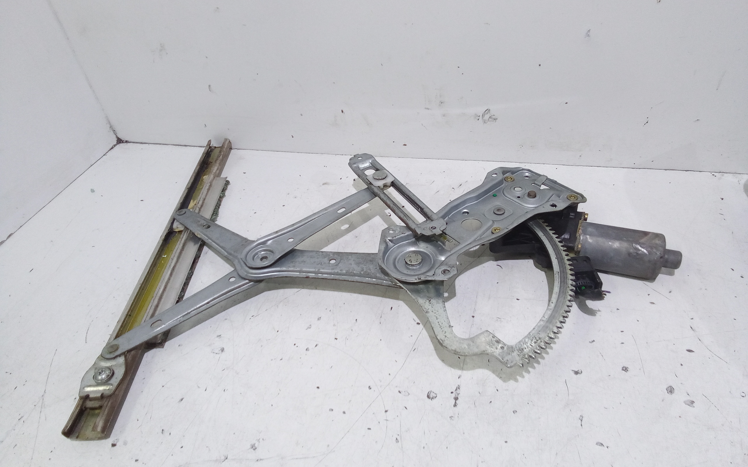 Cremagliera anteriore sinistra Guida per Mercedes Classe C Berlina W202 2 Serie (1997 - 2000)