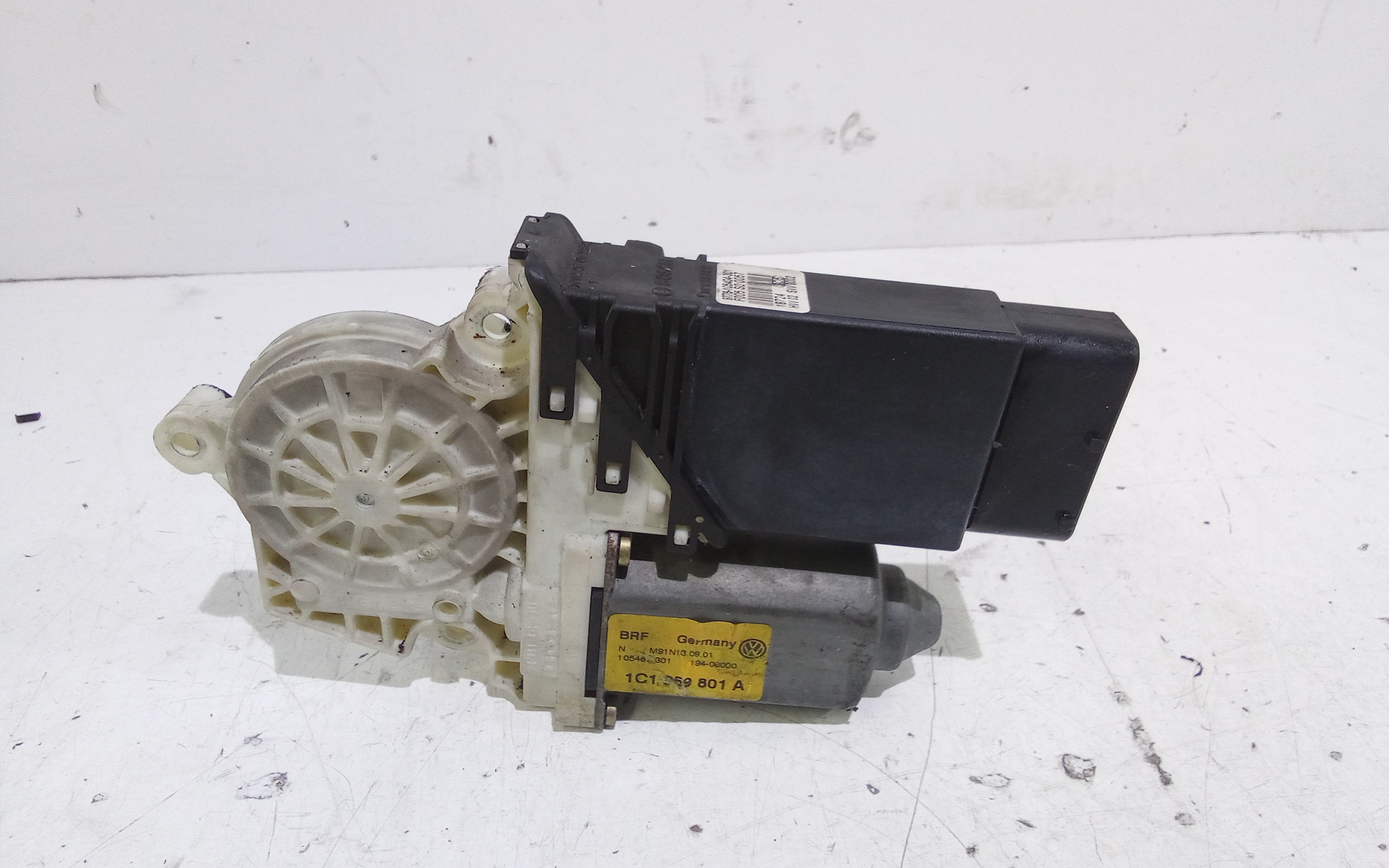 Motorino Alzavetro anteriore Sinistro per Volkswagen Golf 4 Berlina (97>03) (1997 - 2003)