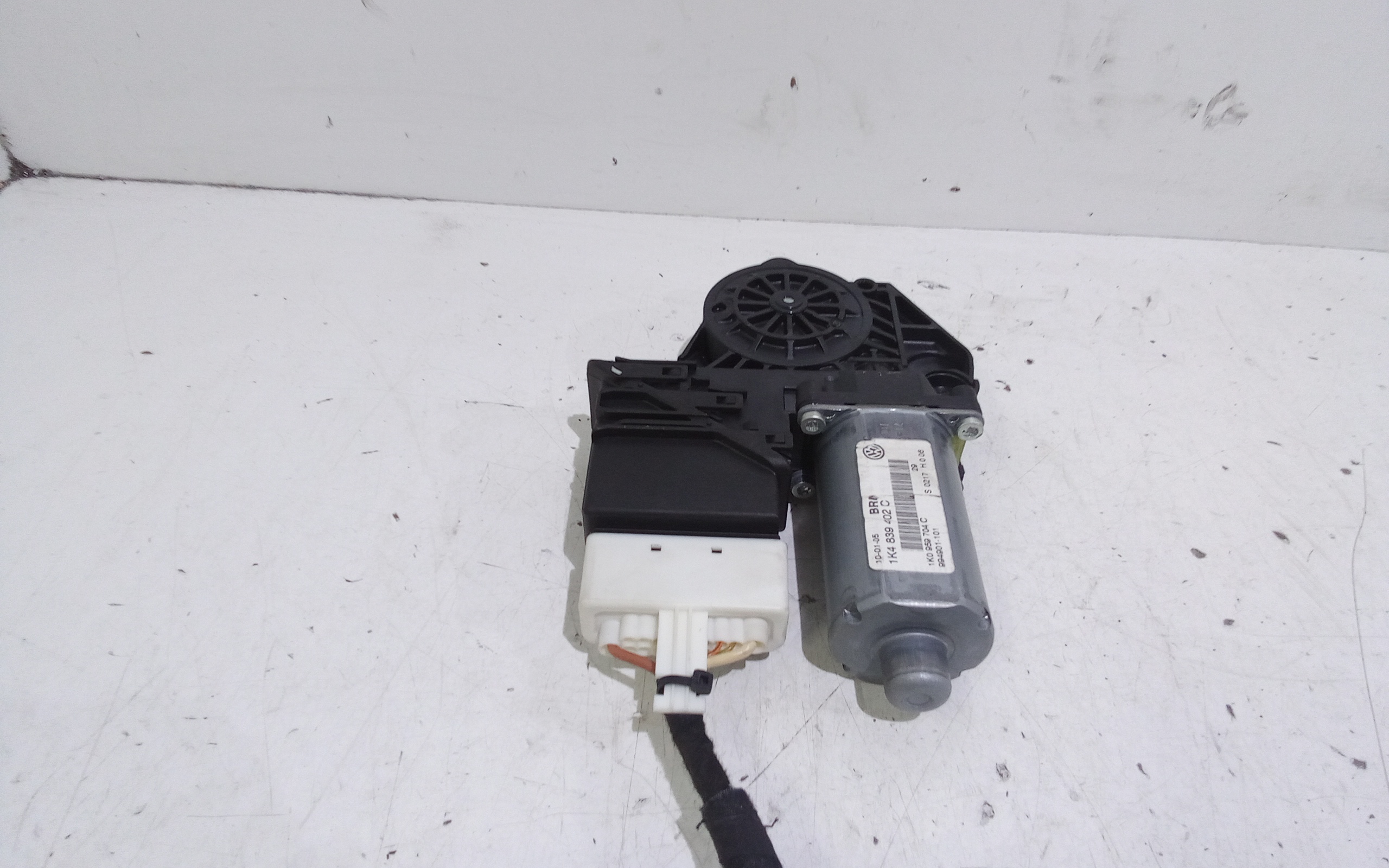 Motorino Alzavetro posteriore destra per Volkswagen Golf 5 Berlina (03>08) (2003 - 2008)