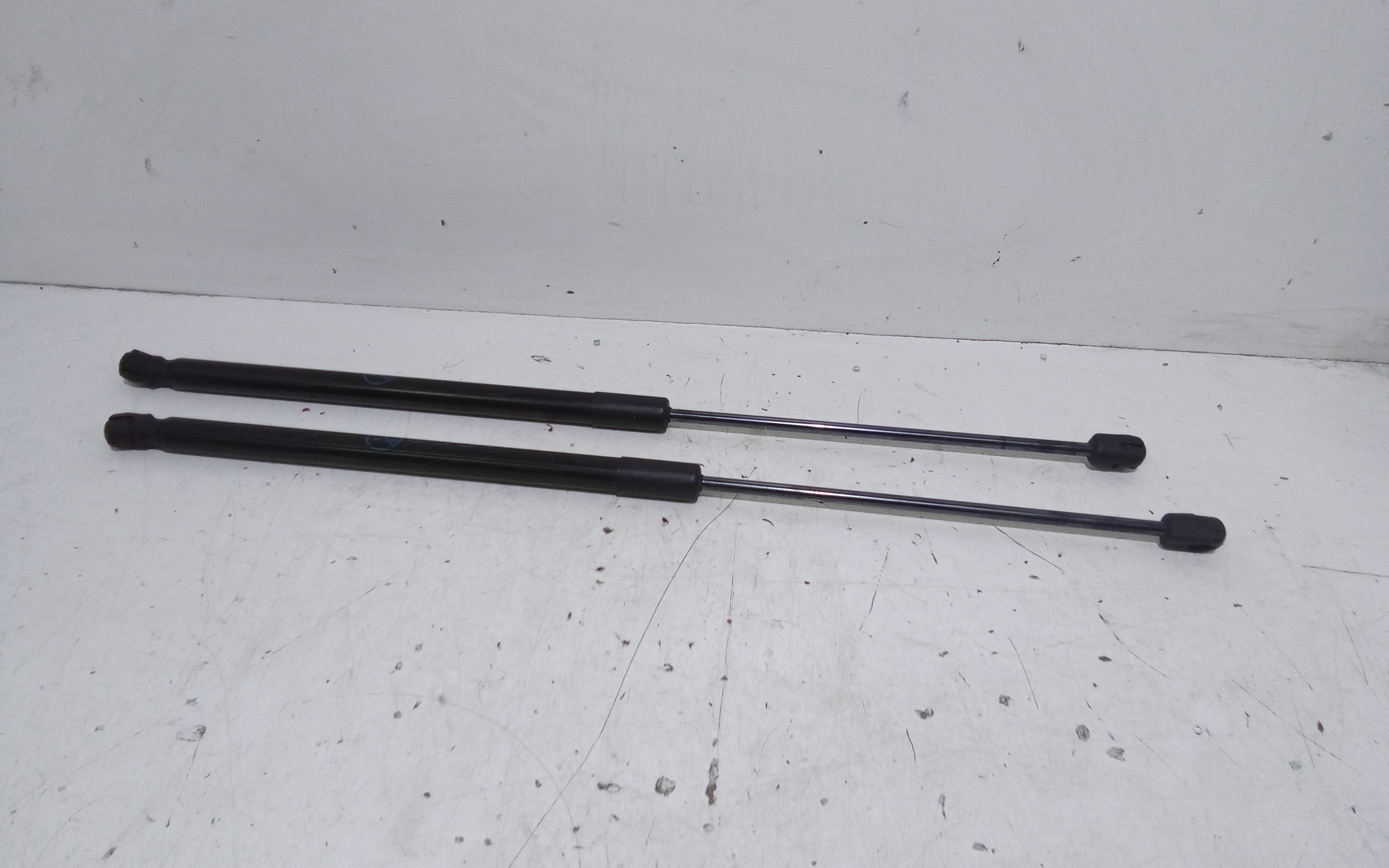 Pistoncini cofano ant per Ford Fiesta 7 Serie (2017 - >)