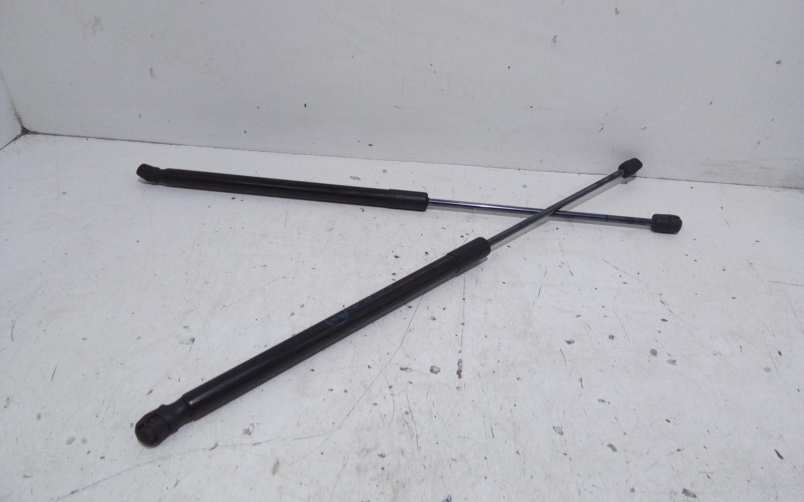 Pistoncini cofano ant per Ford Fiesta 7 Serie (2017 - >)