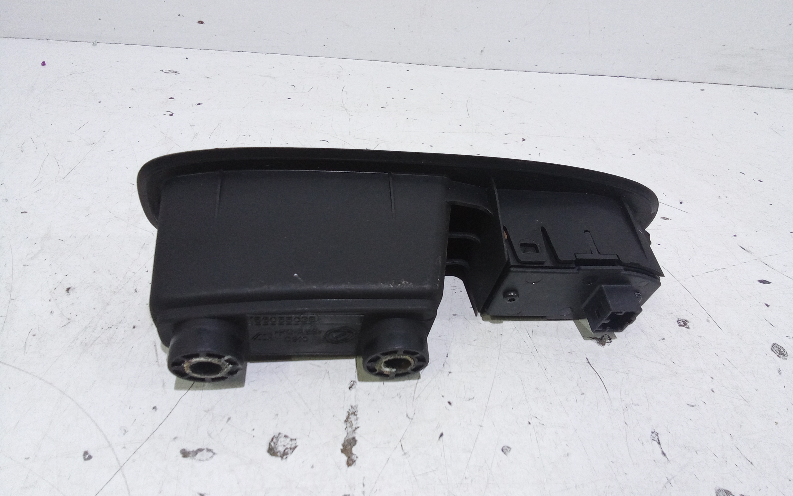 Pulsantiera Posteriore Sinistra per Alfa Romeo 159 Berlina Serie (939_) (05>11) (2005 - 2011)