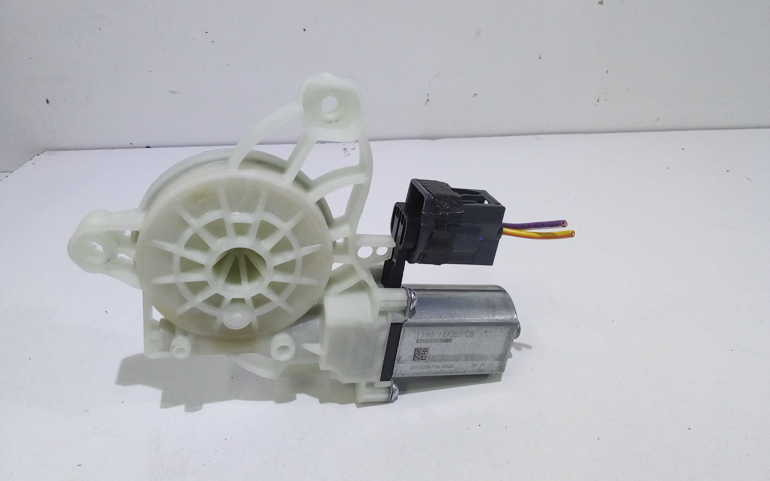 Motorino Alzavetro posteriore destra per Ford Fiesta 7 Serie (2017 - >)