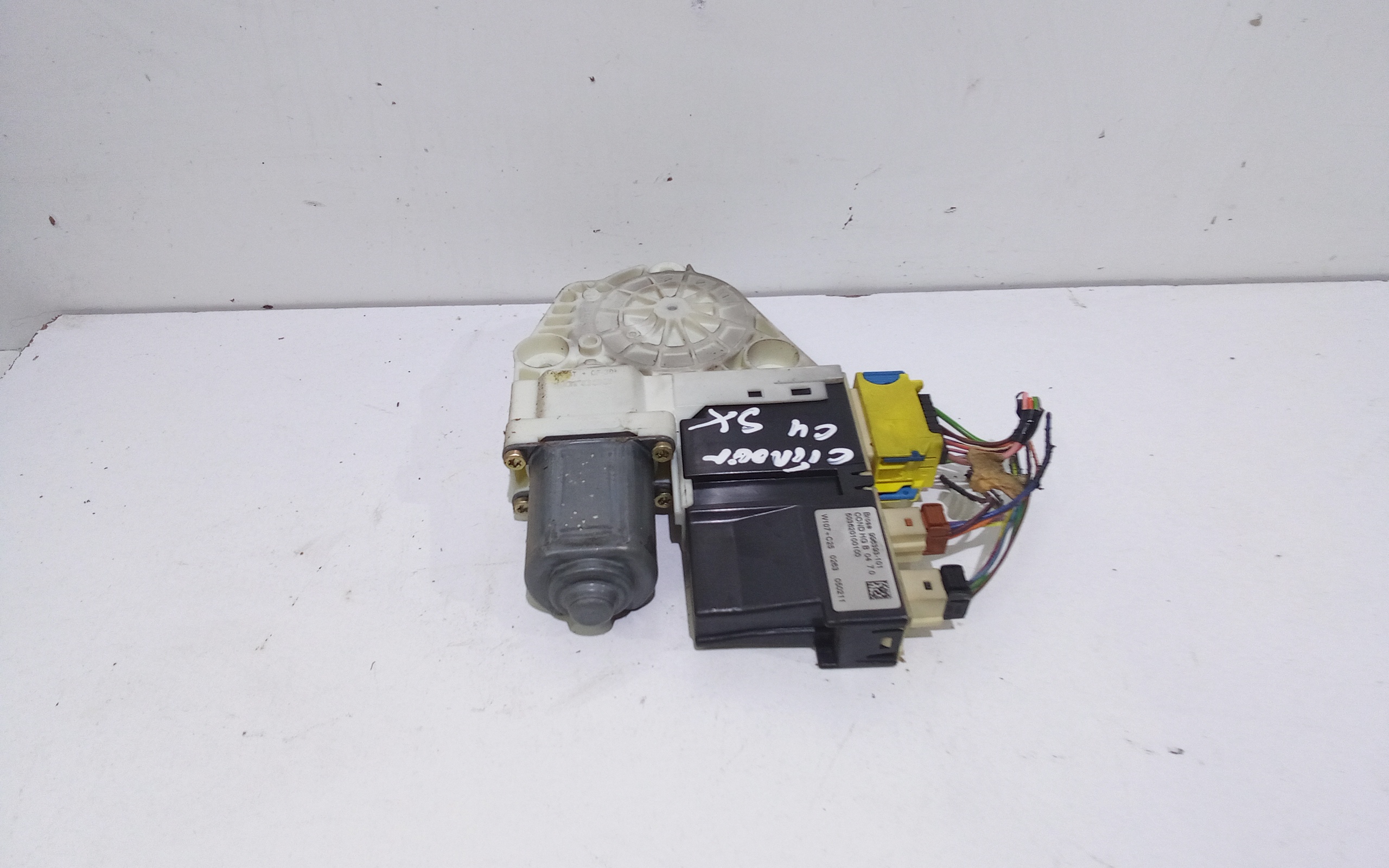 Motorino Alzavetro anteriore Sinistro per Citroen C4 Berlina (2004 - 2008)