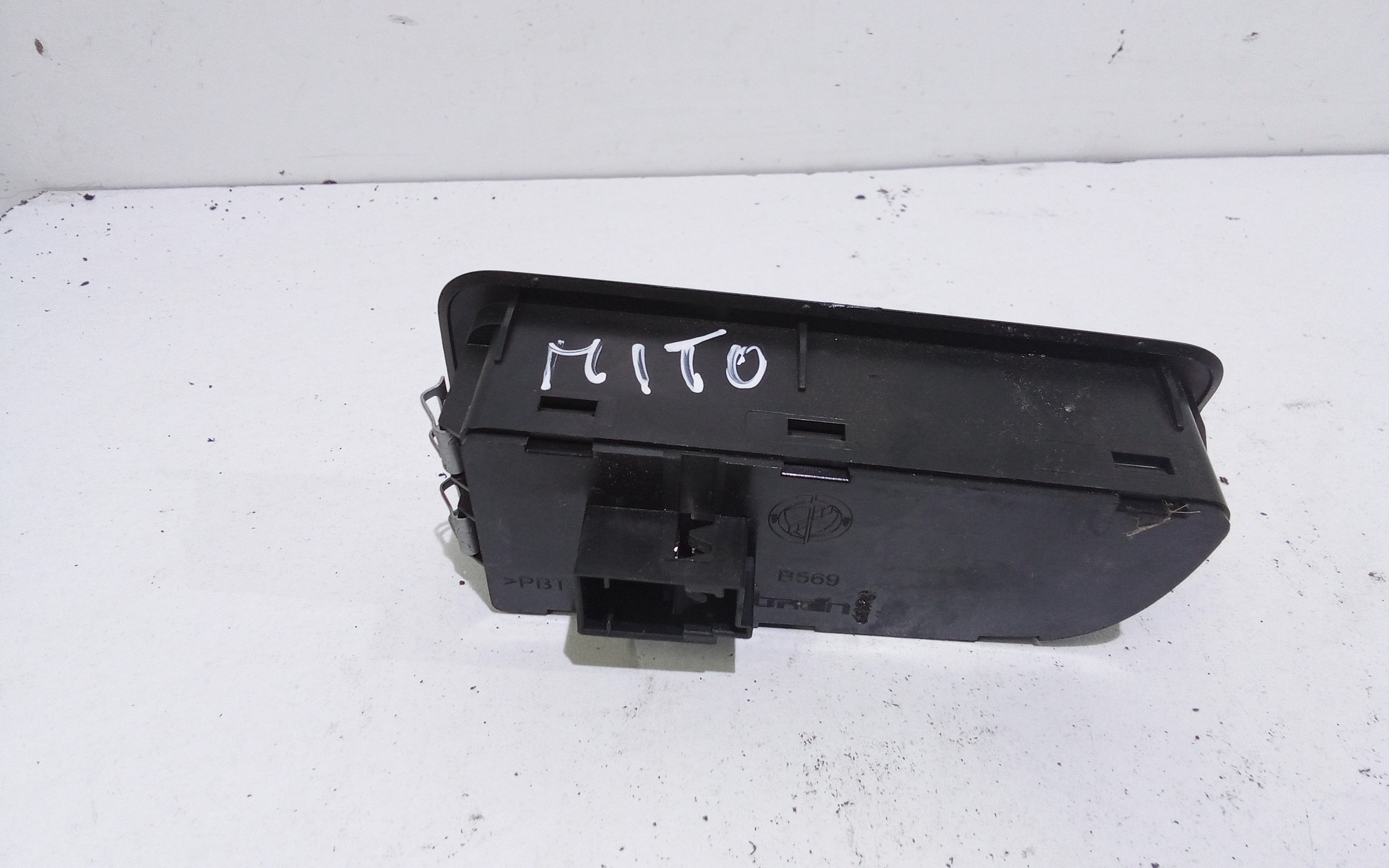 Interruttore comando luci per Alfa Romeo Mito Serie (955_) (08>) (2008 - In produzione)