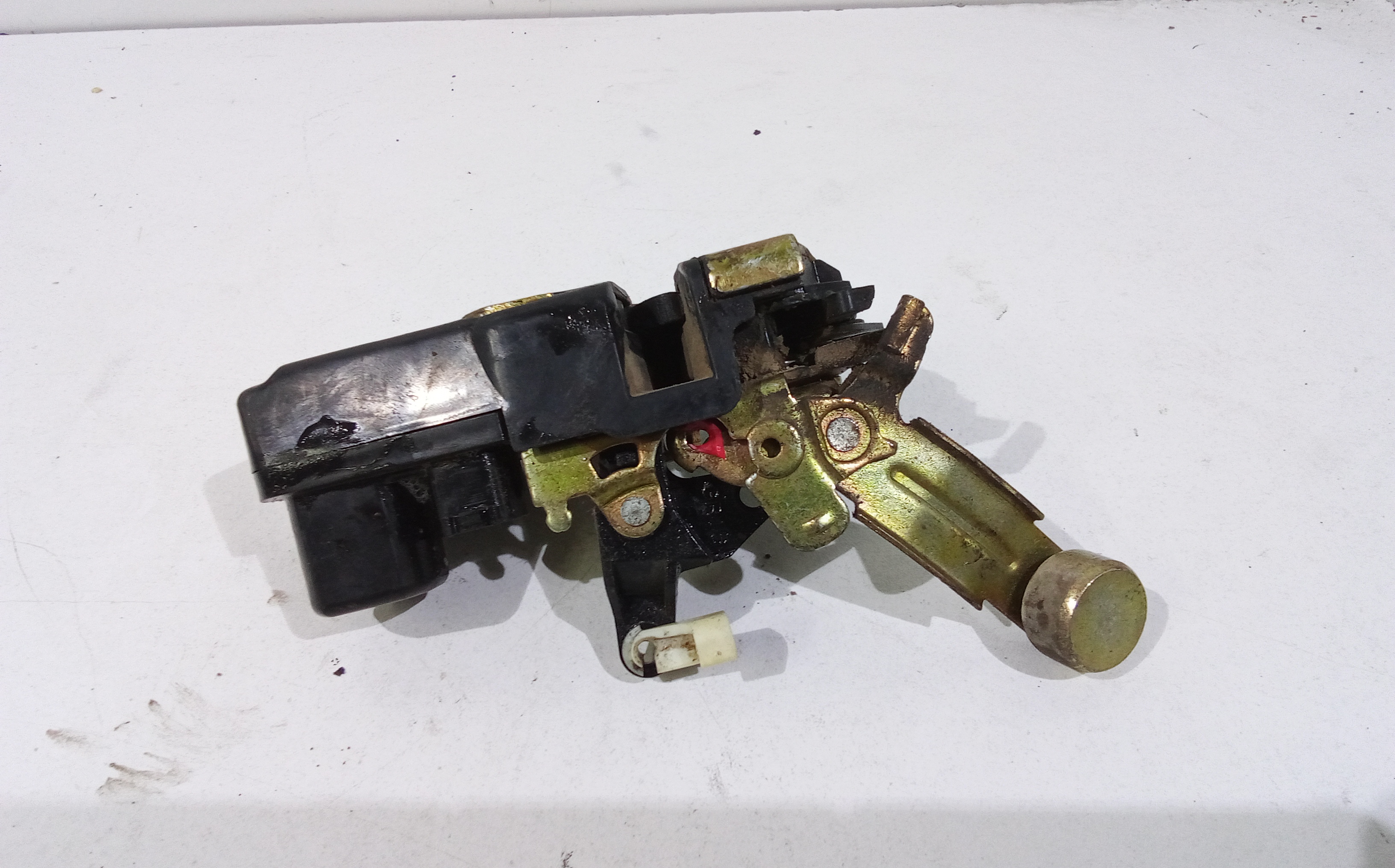 Serratura Anteriore Destra per Jeep Cherokee 4 Serie (2005 - 2008)