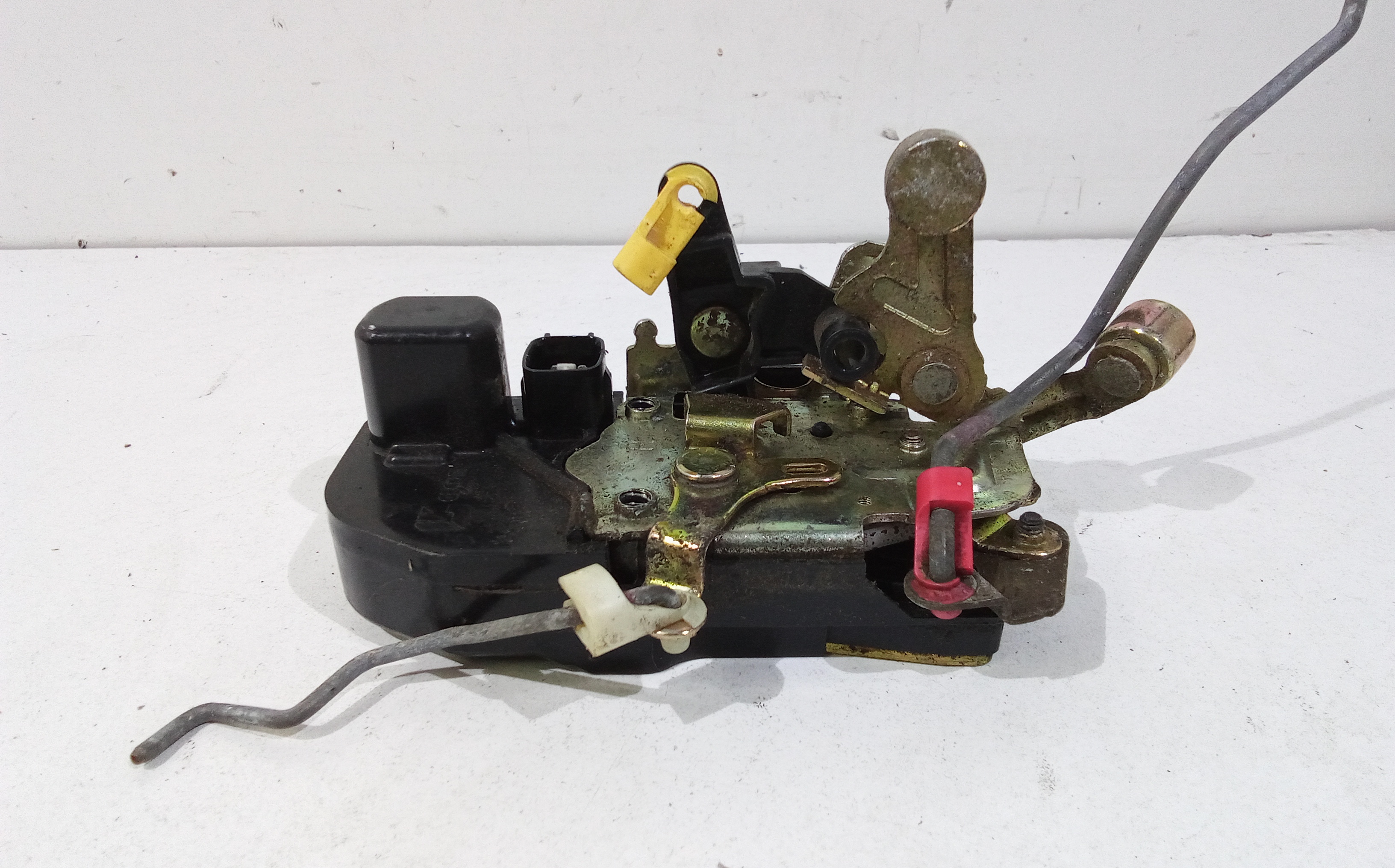 Serratura Anteriore Destra per Chrysler Voyager 4 Serie (2004 - 2008)